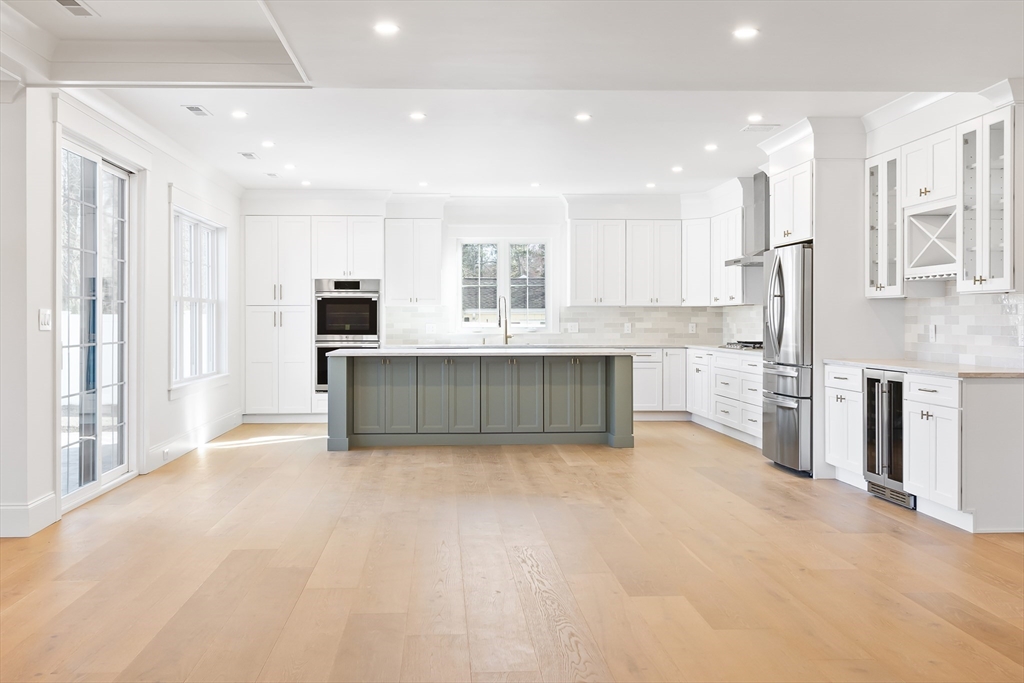 8 Greenleaf Road