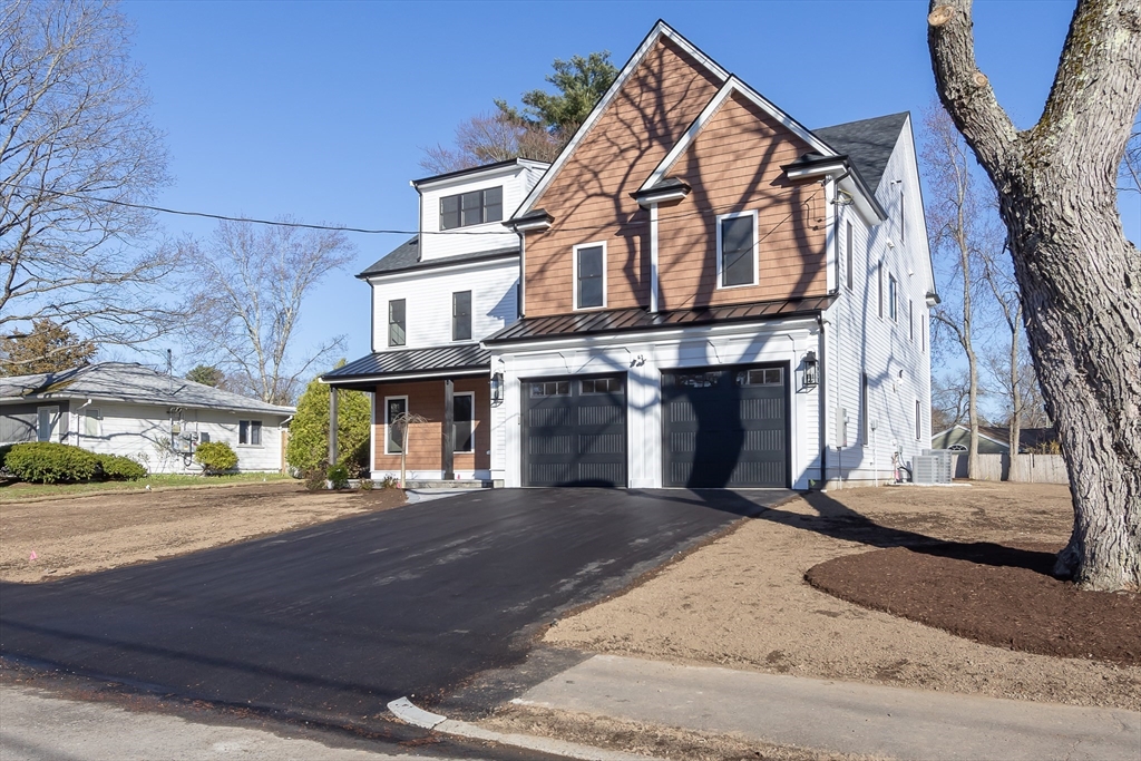 8 Greenleaf Road