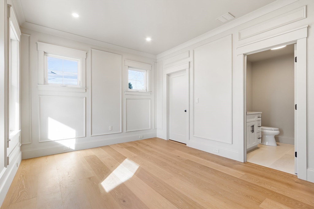8 Greenleaf Road