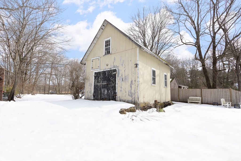 18 Pleasant Street