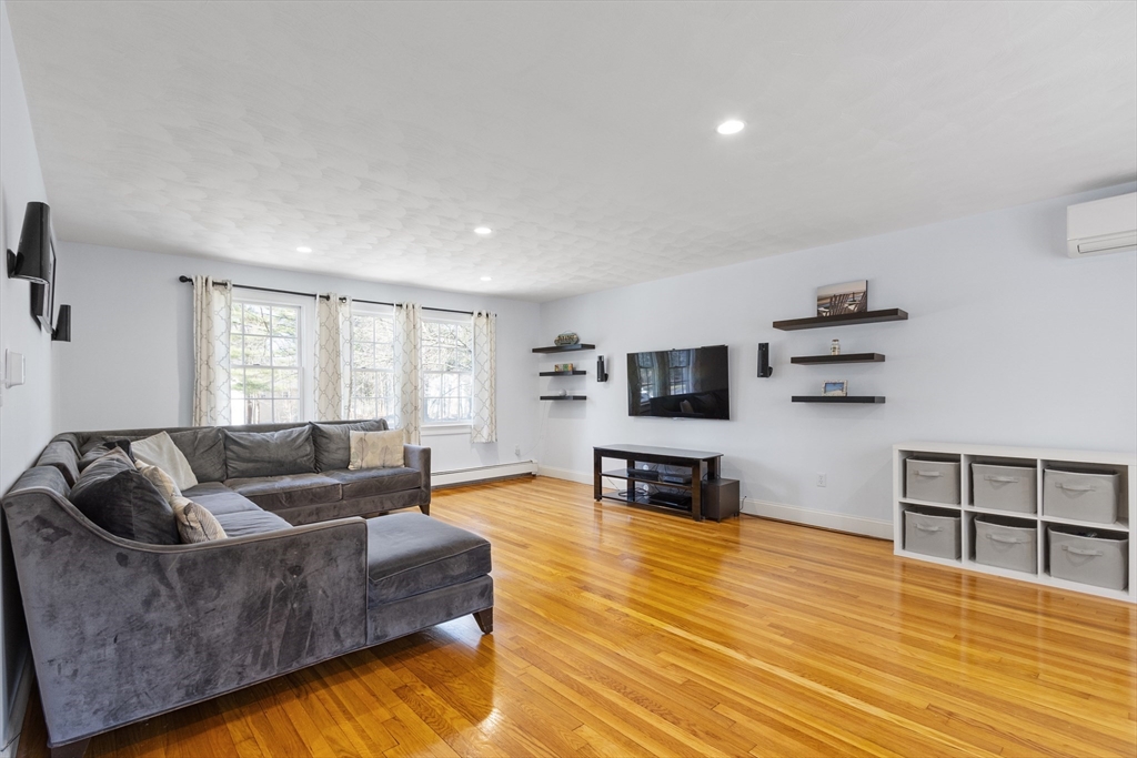 22 Evergreen Way