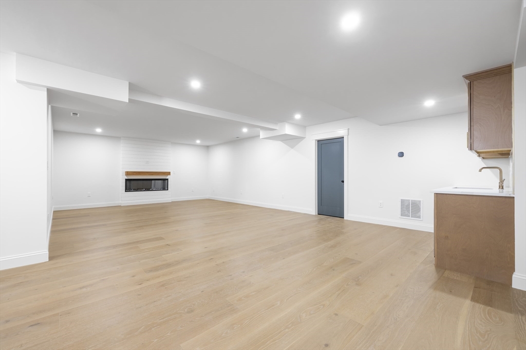 19 Harwood Road