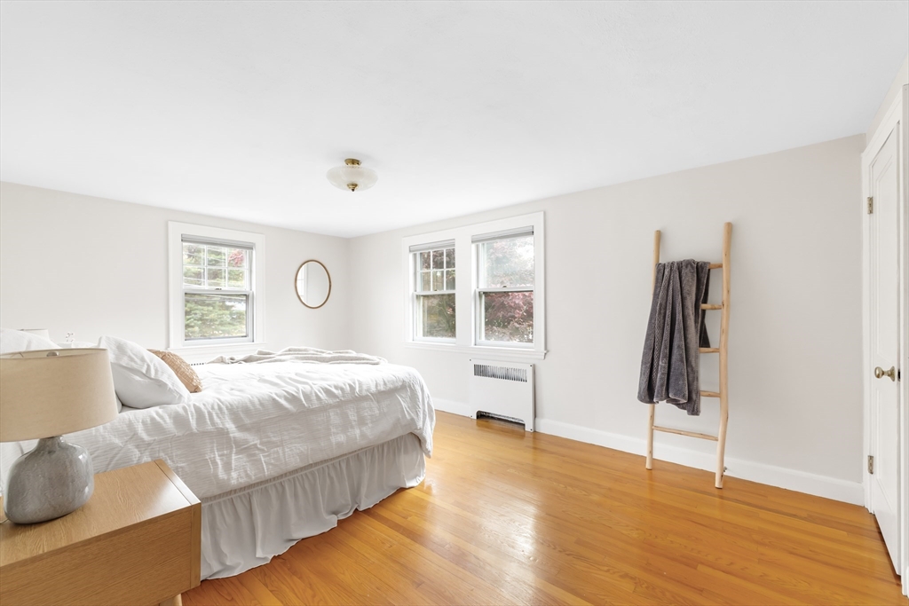62-64 Rowe Street # B