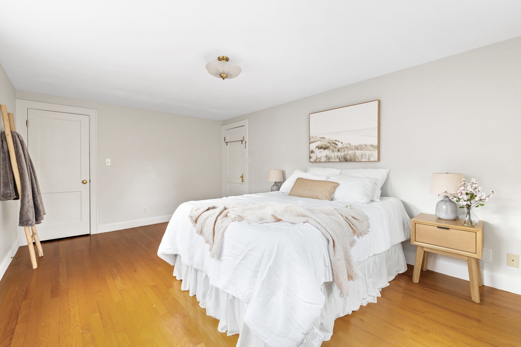 62-64 Rowe Street # B