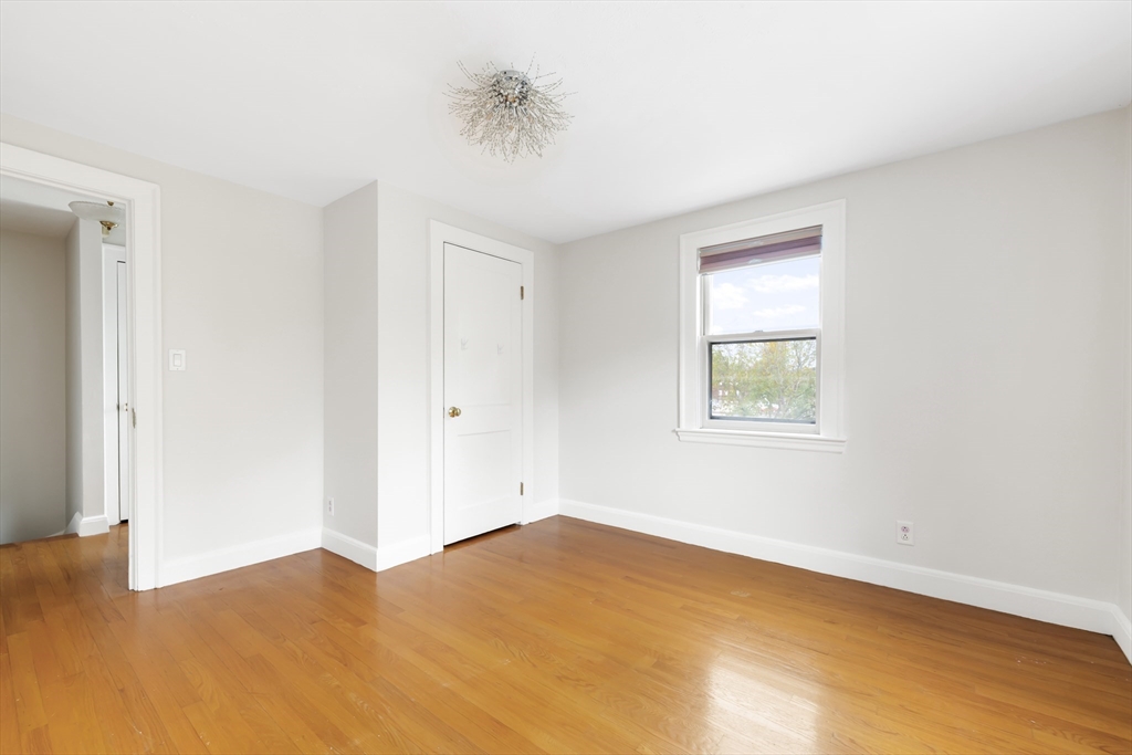 62-64 Rowe Street # B