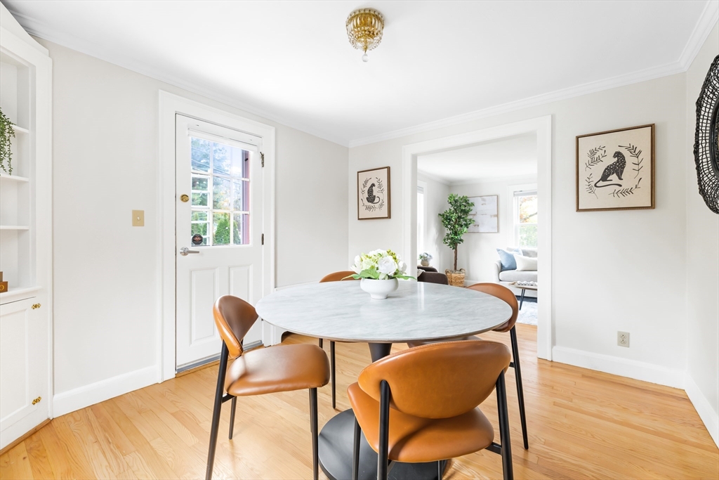 62-64 Rowe Street # B