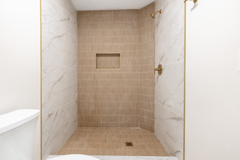 6 Floral Ave Extension # 6