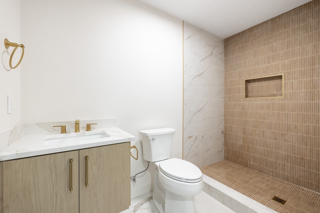 6 Floral Ave Extension # 6