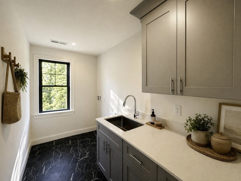 33 Stacey Street # 33