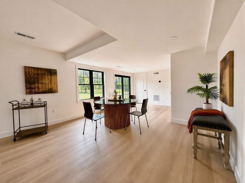 33 Stacey Street # 33