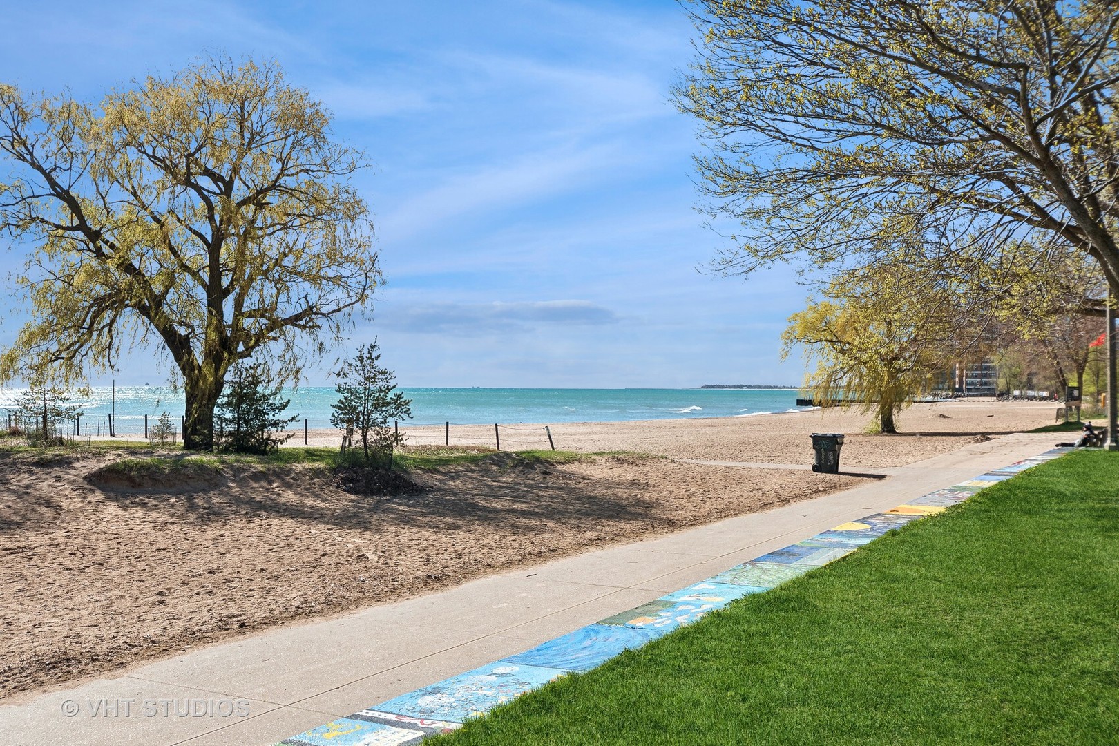 1132 W Farwell Avenue Unit: 1S