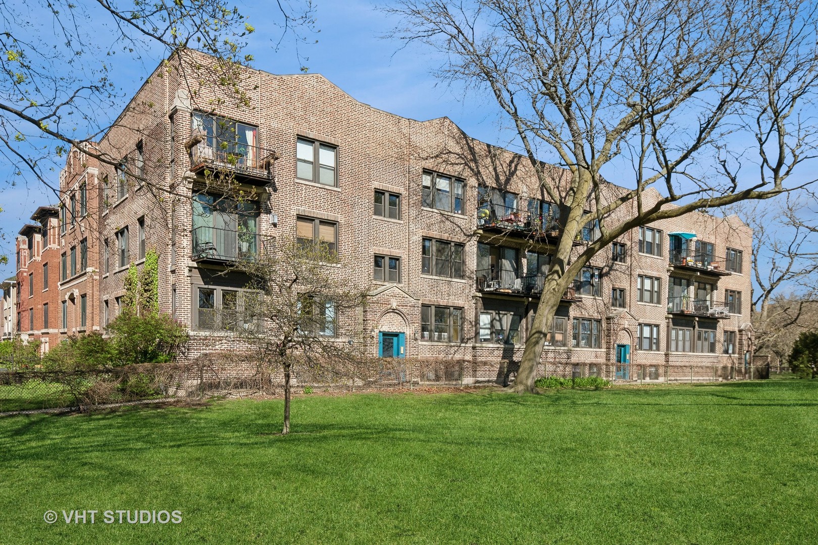 1132 W Farwell Avenue Unit: 1S