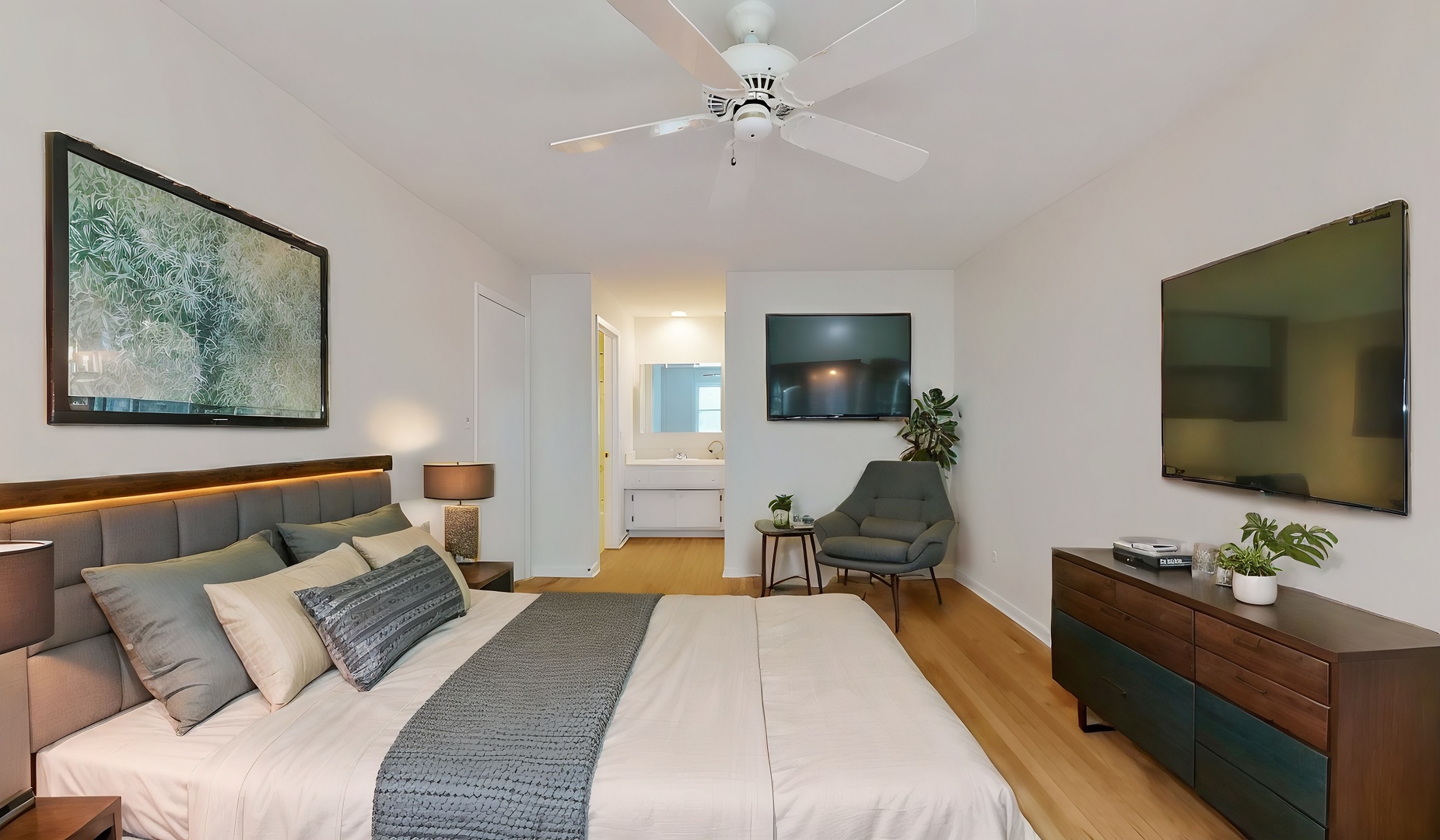 2033 Sherman Avenue Unit: 301