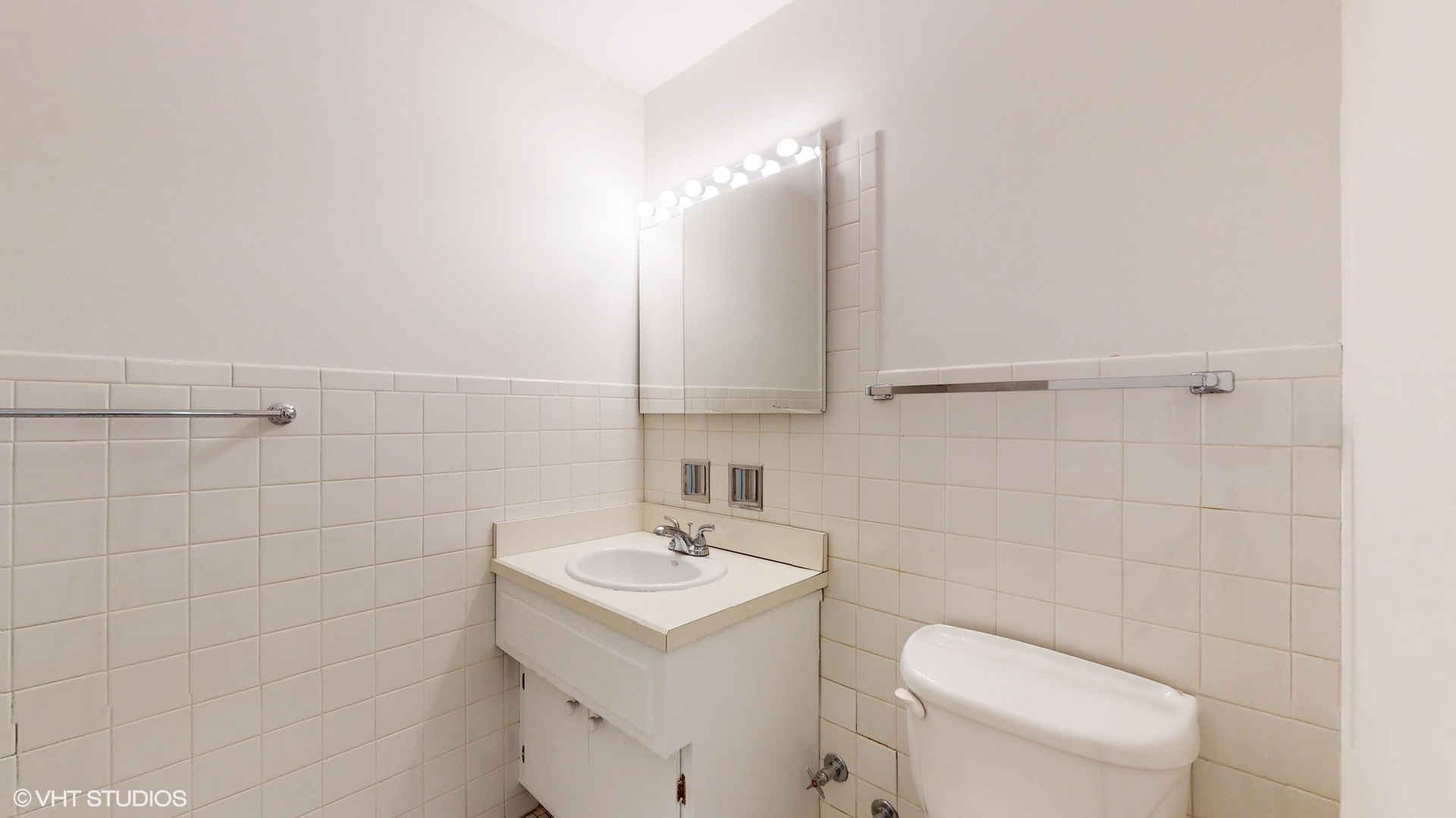 2033 Sherman Avenue Unit: 301