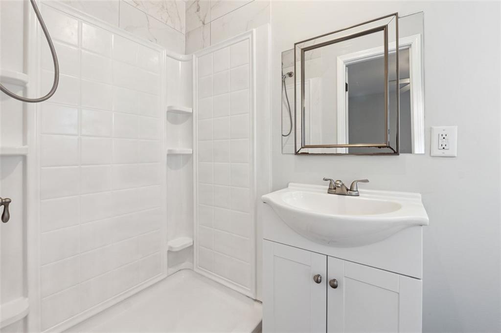 1751 NATHAN Lane