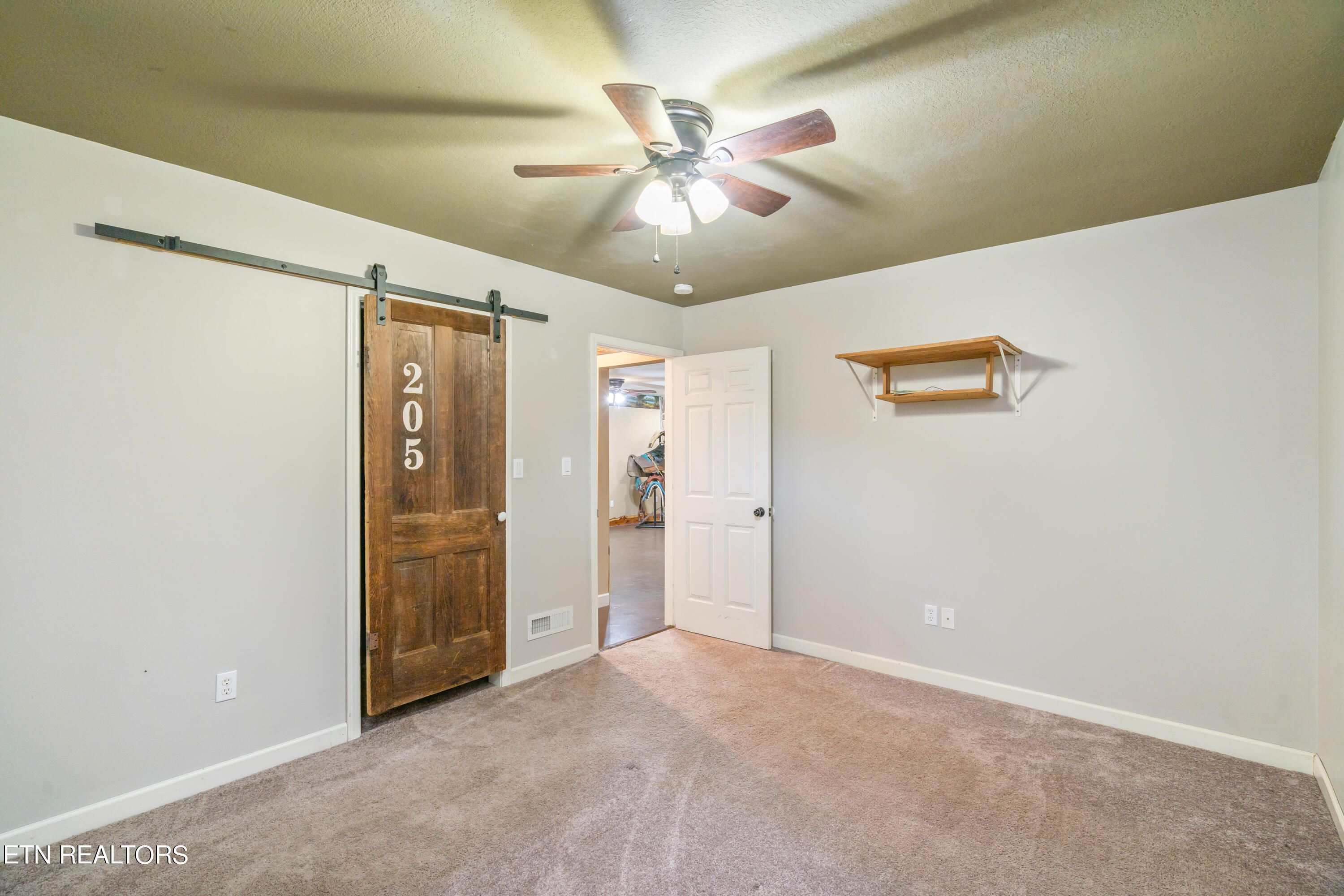 205 Russell Hollow Rd