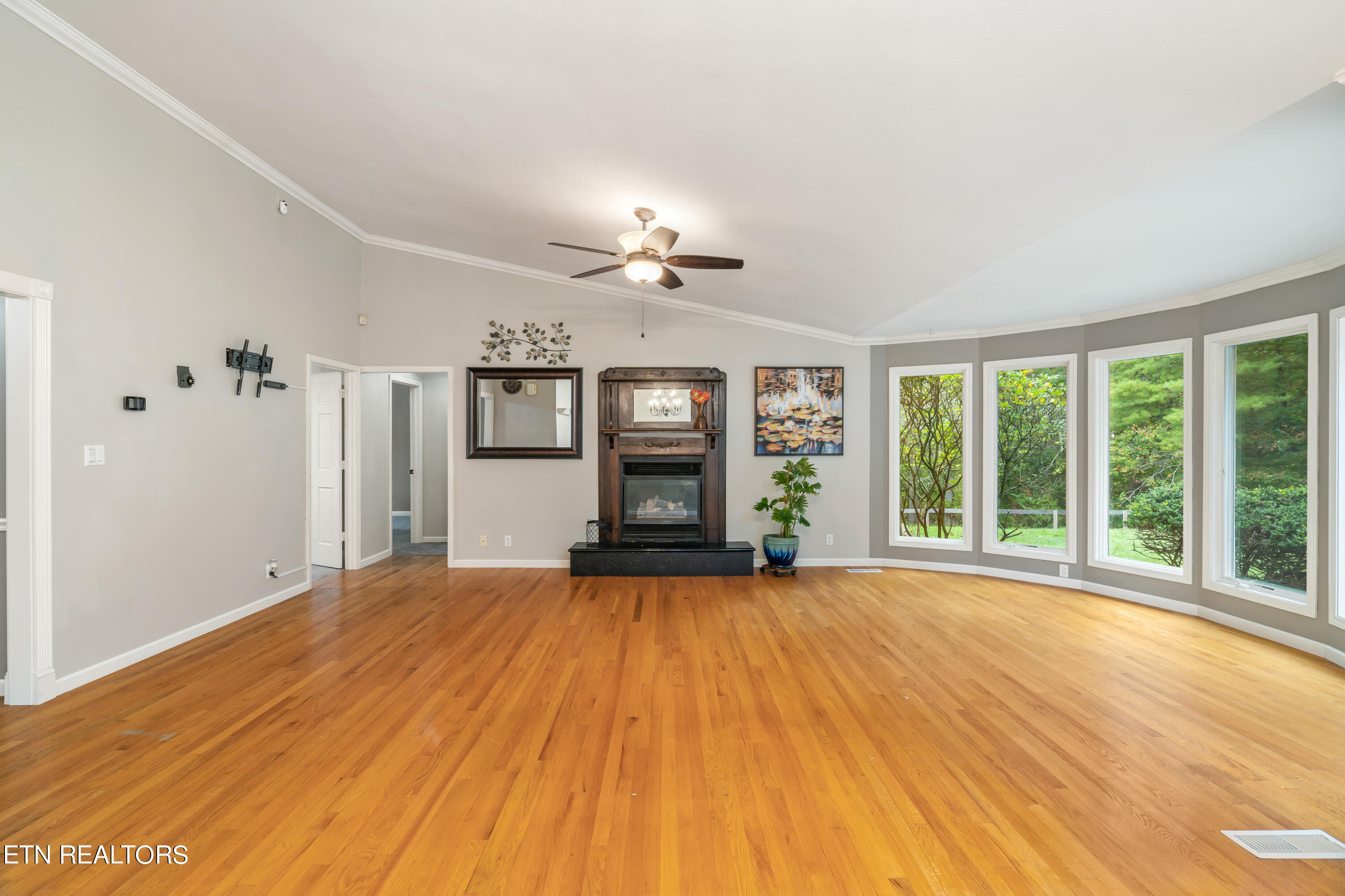 205 Russell Hollow Rd