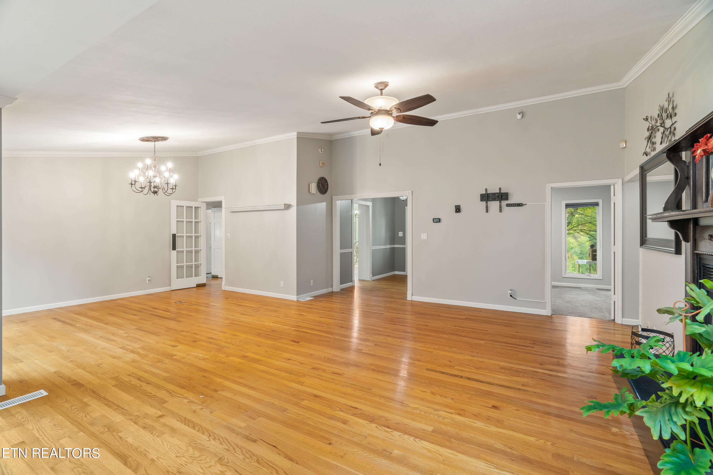 205 Russell Hollow Rd