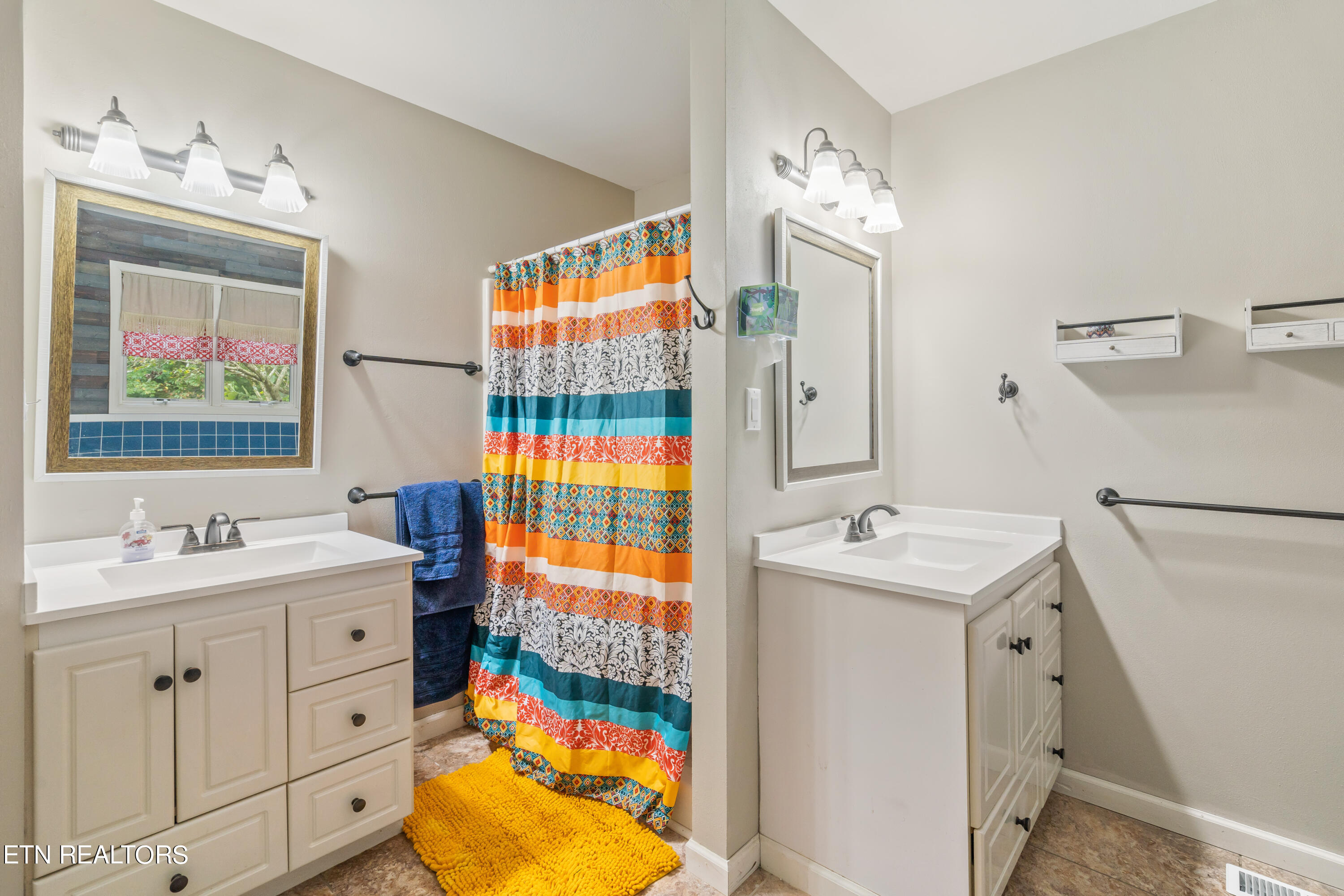 205 Russell Hollow Rd