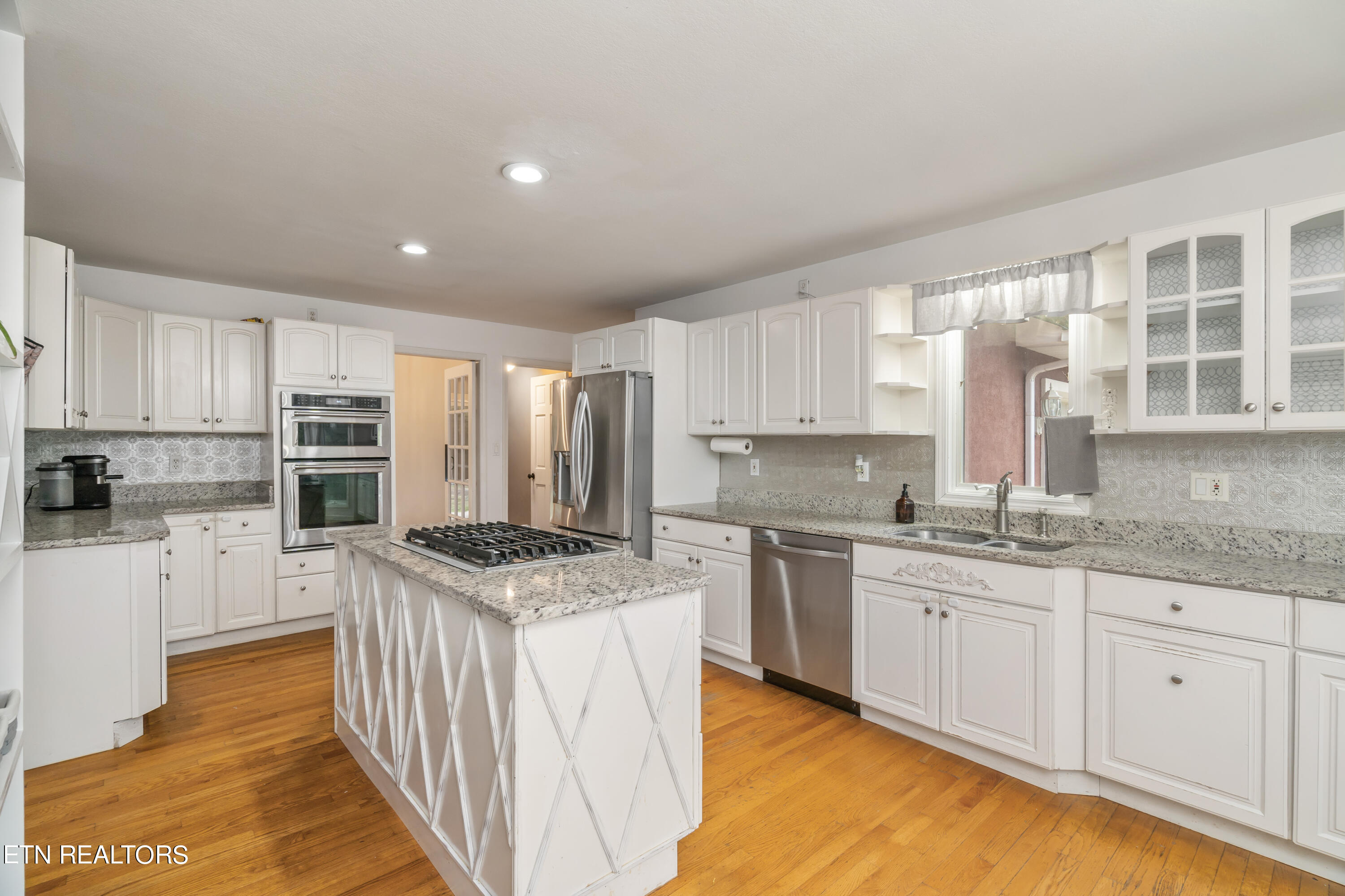 205 Russell Hollow Rd