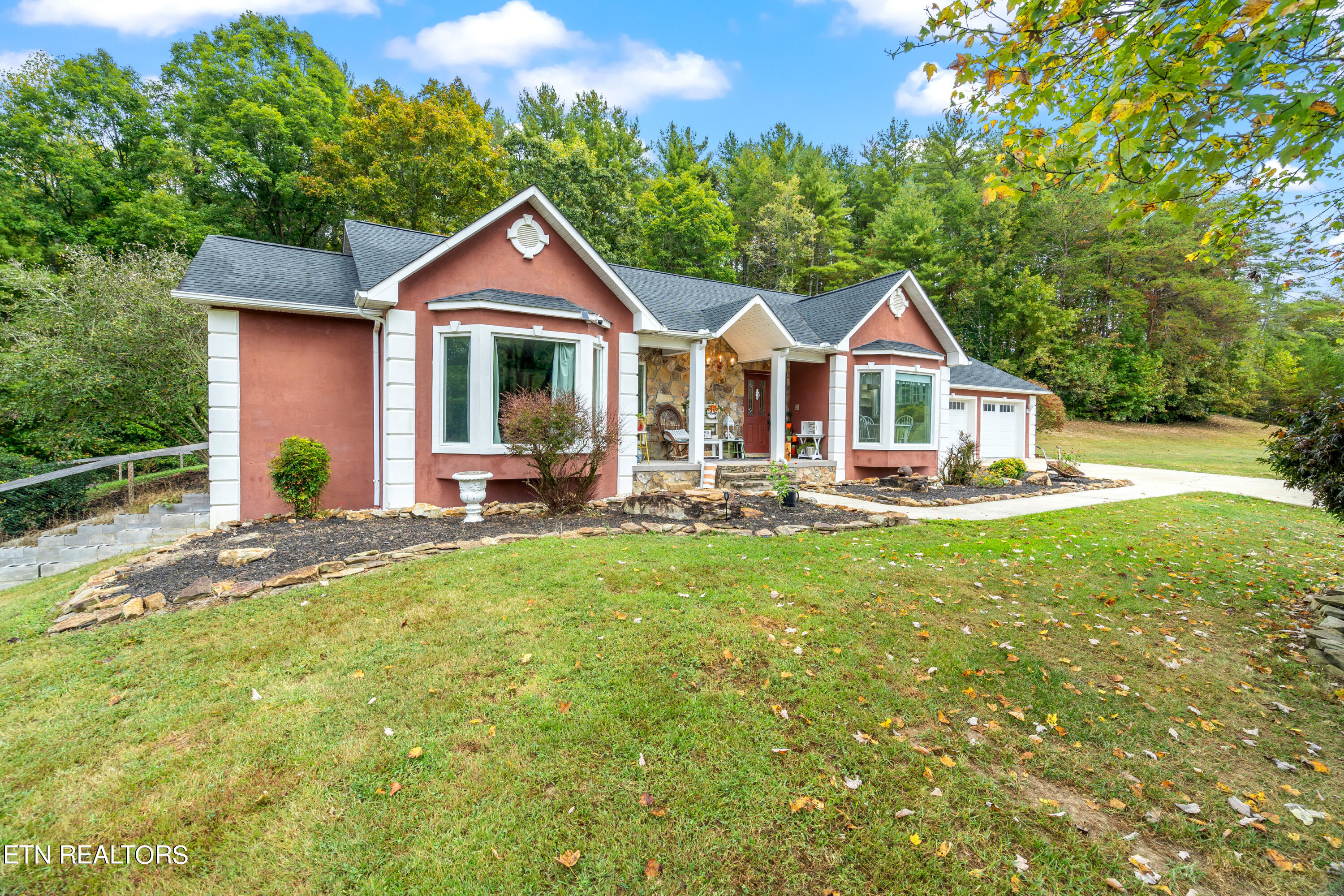 205 Russell Hollow Rd