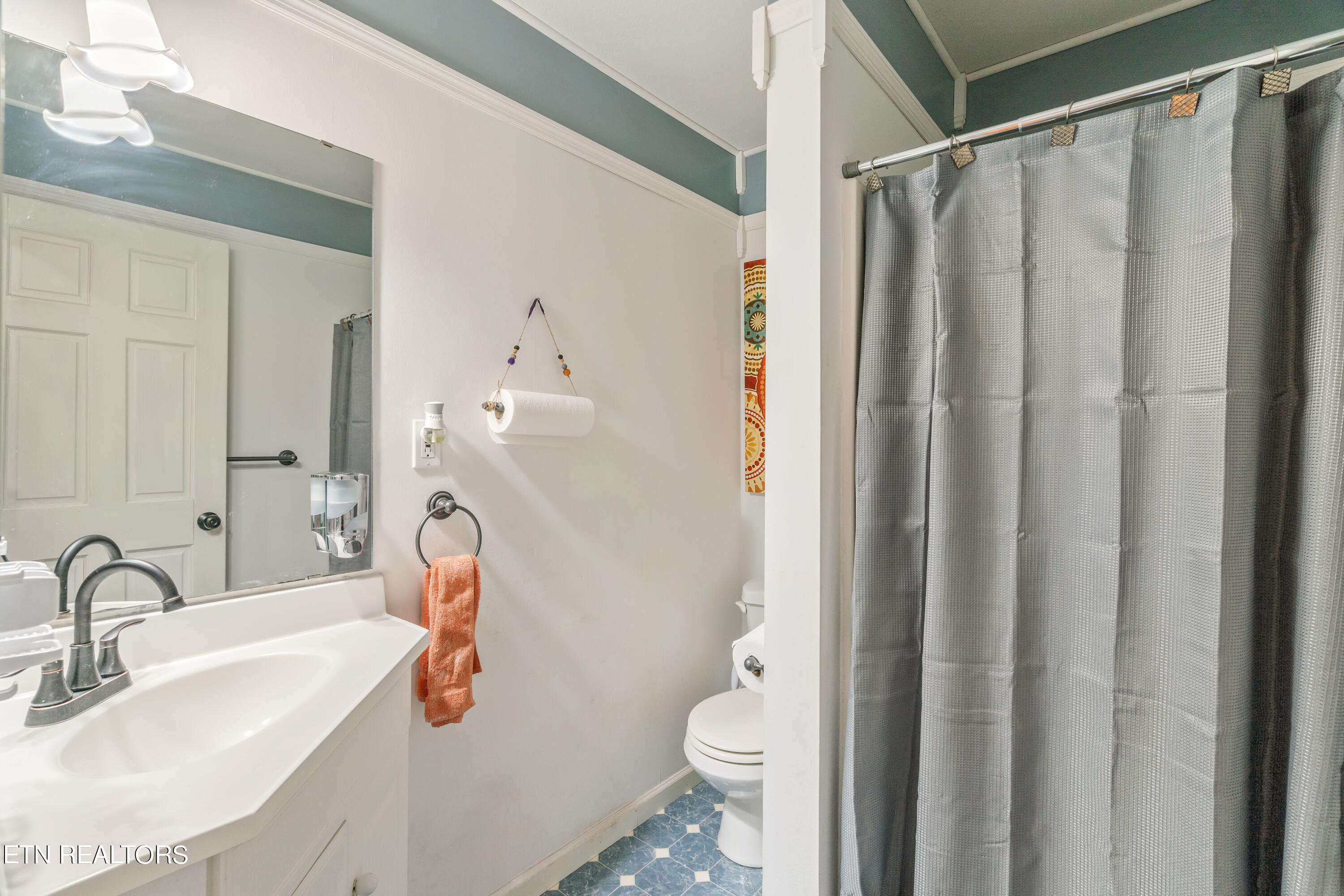 205 Russell Hollow Rd