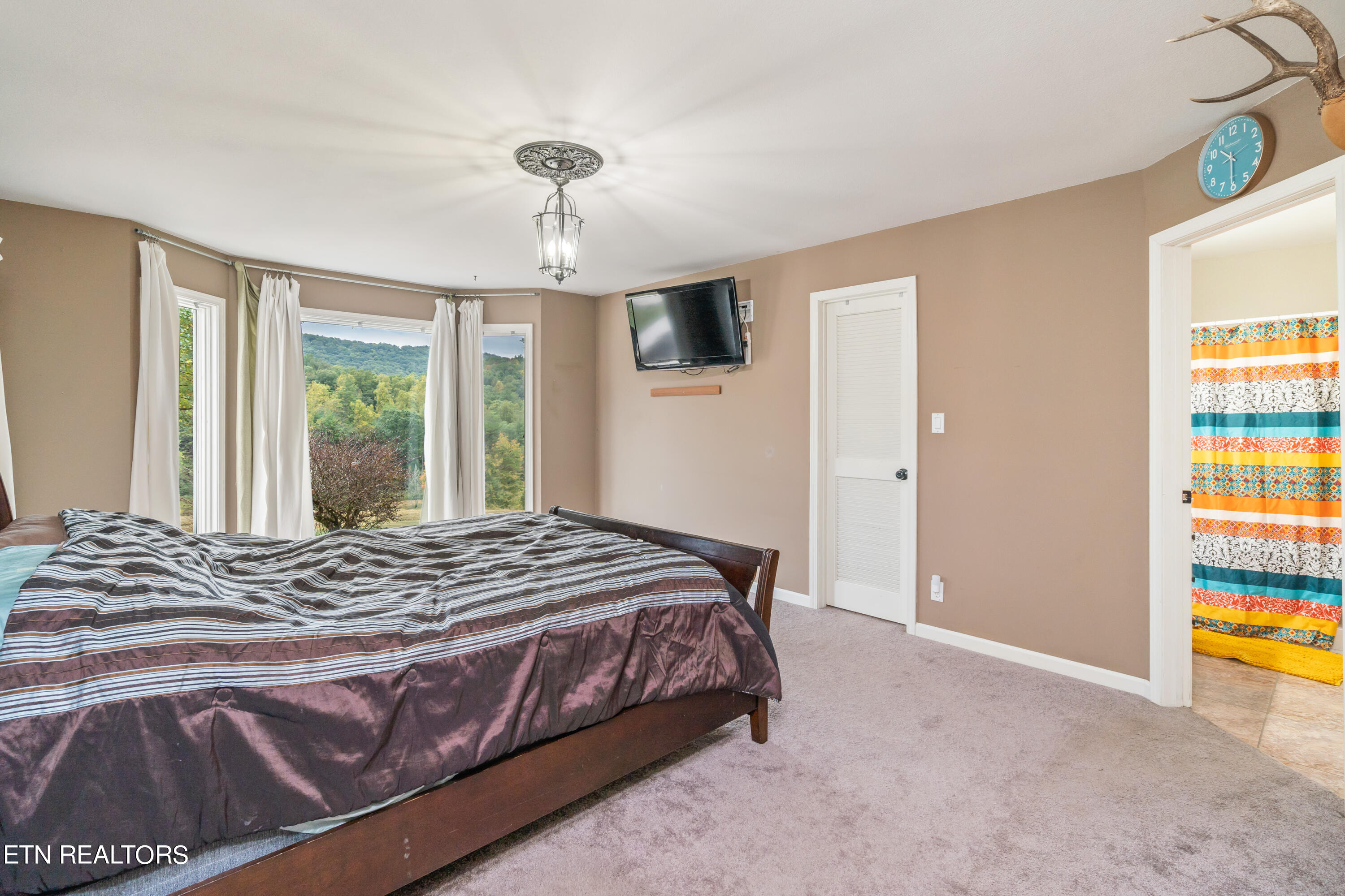 205 Russell Hollow Rd