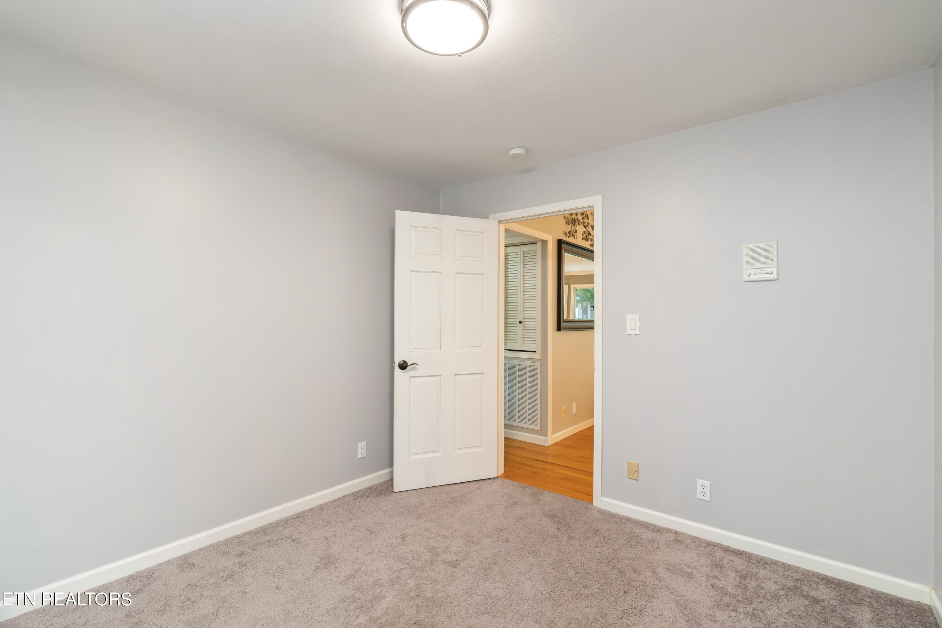 205 Russell Hollow Rd