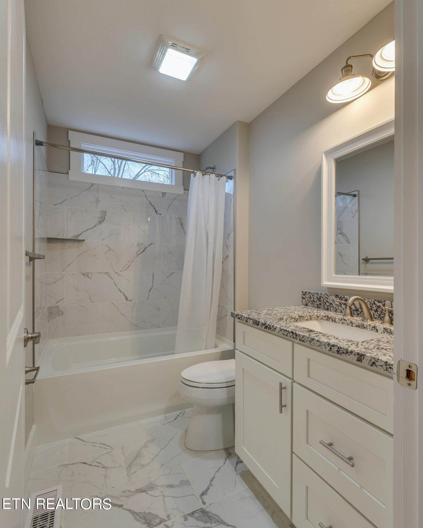 328 Countrywood Place