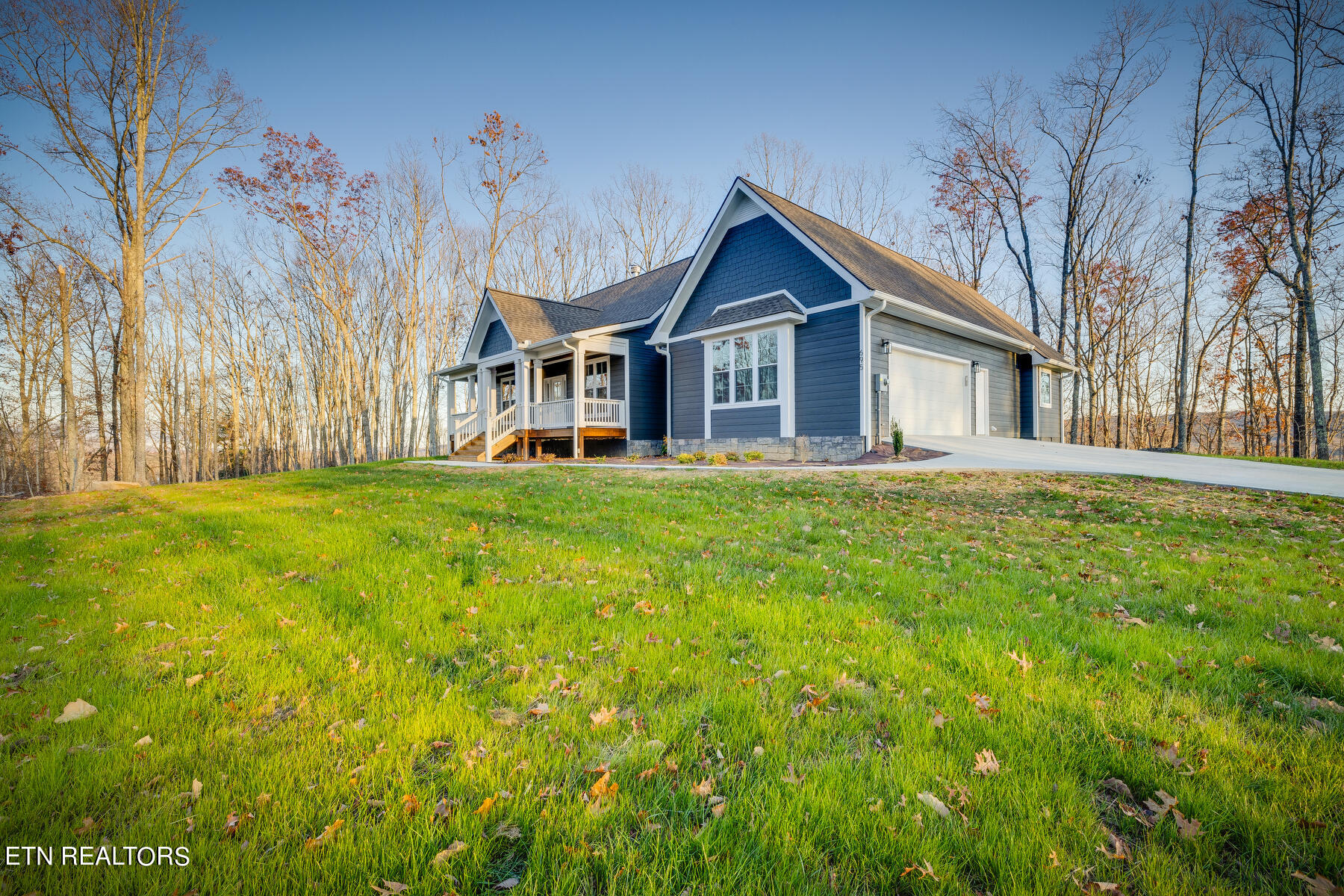 695 Green Ridge Trail