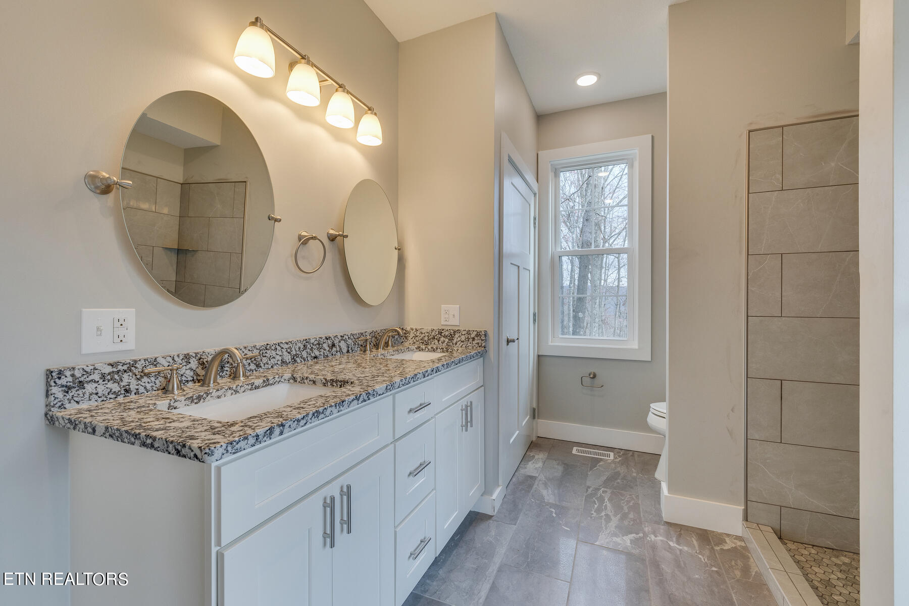 695 Green Ridge Trail