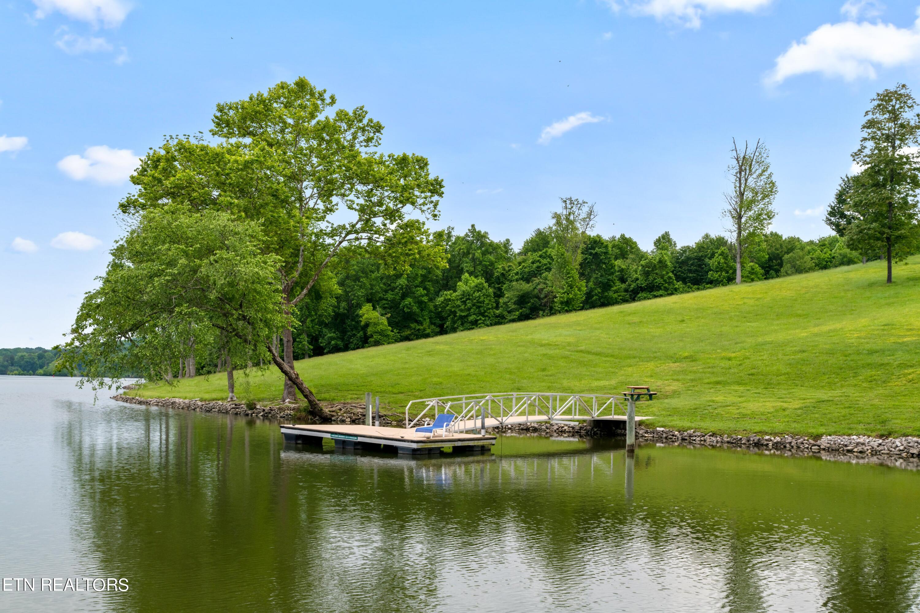 2422 Grand View Court