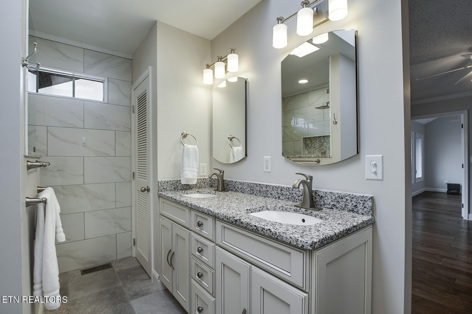 103 Indian Shadows Court