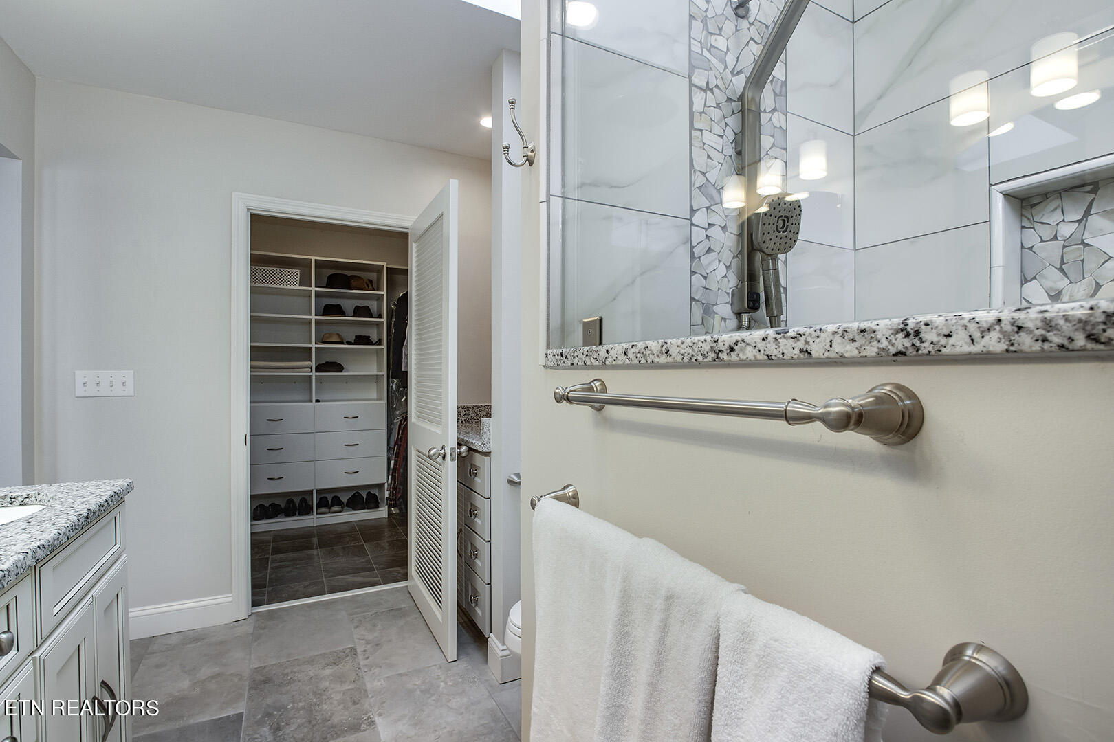 103 Indian Shadows Court