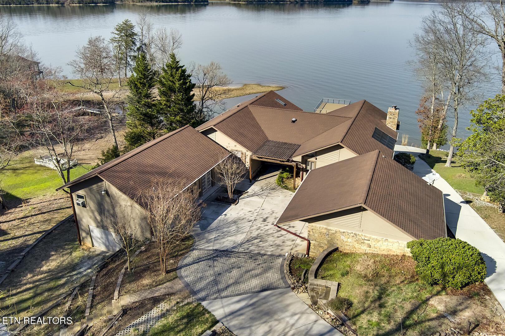 103 Indian Shadows Court