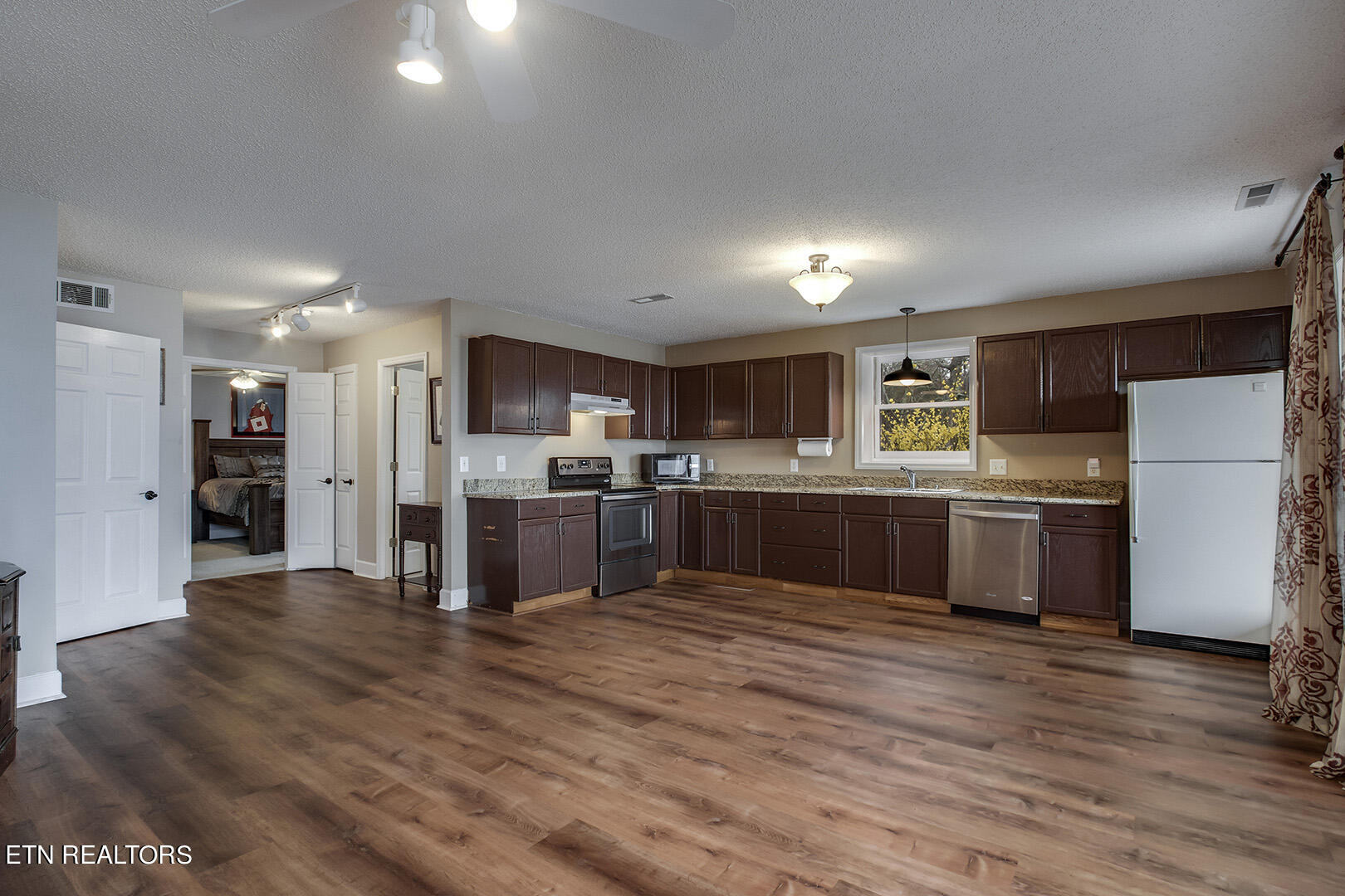 103 Indian Shadows Court