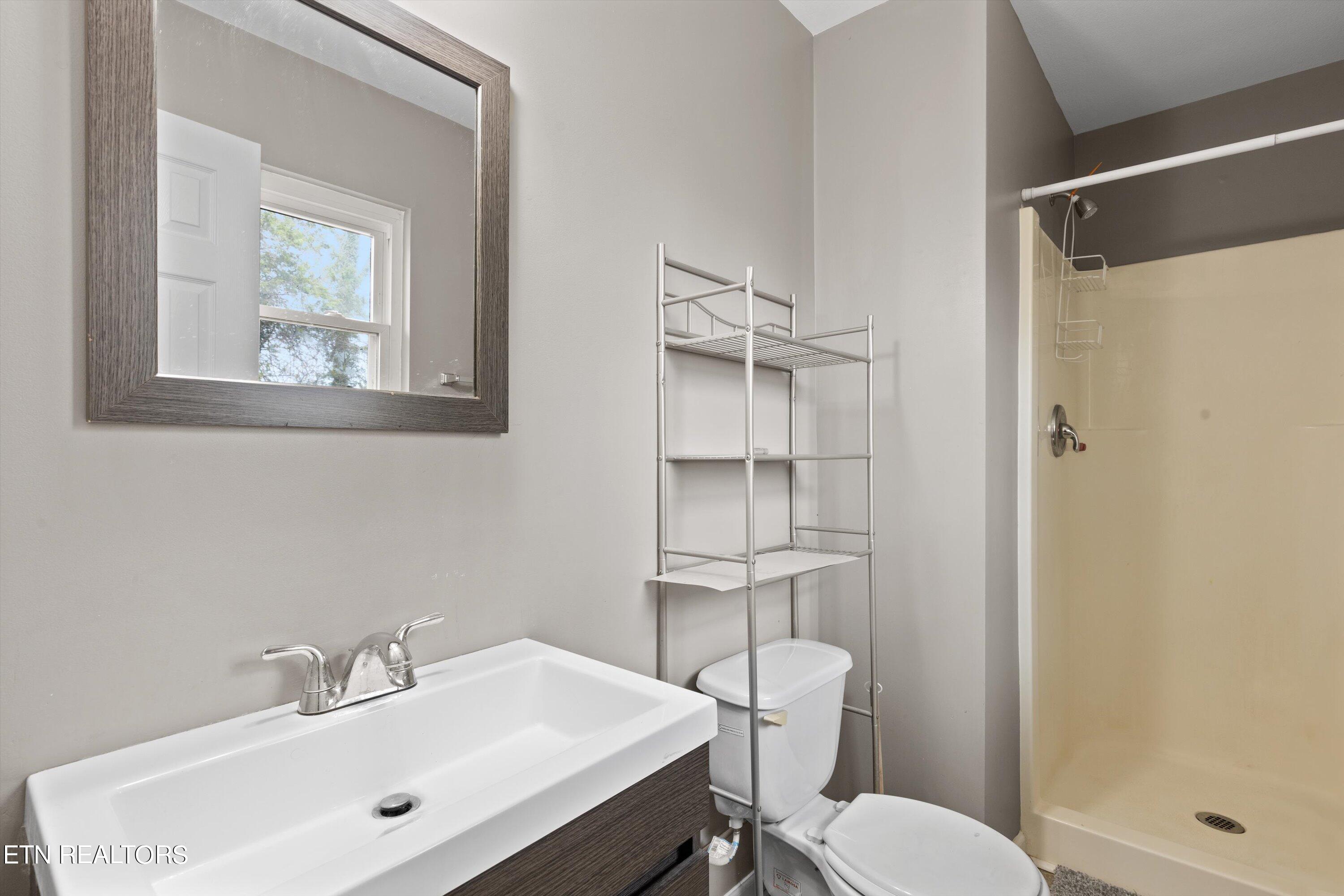 502 Skyline View Lane