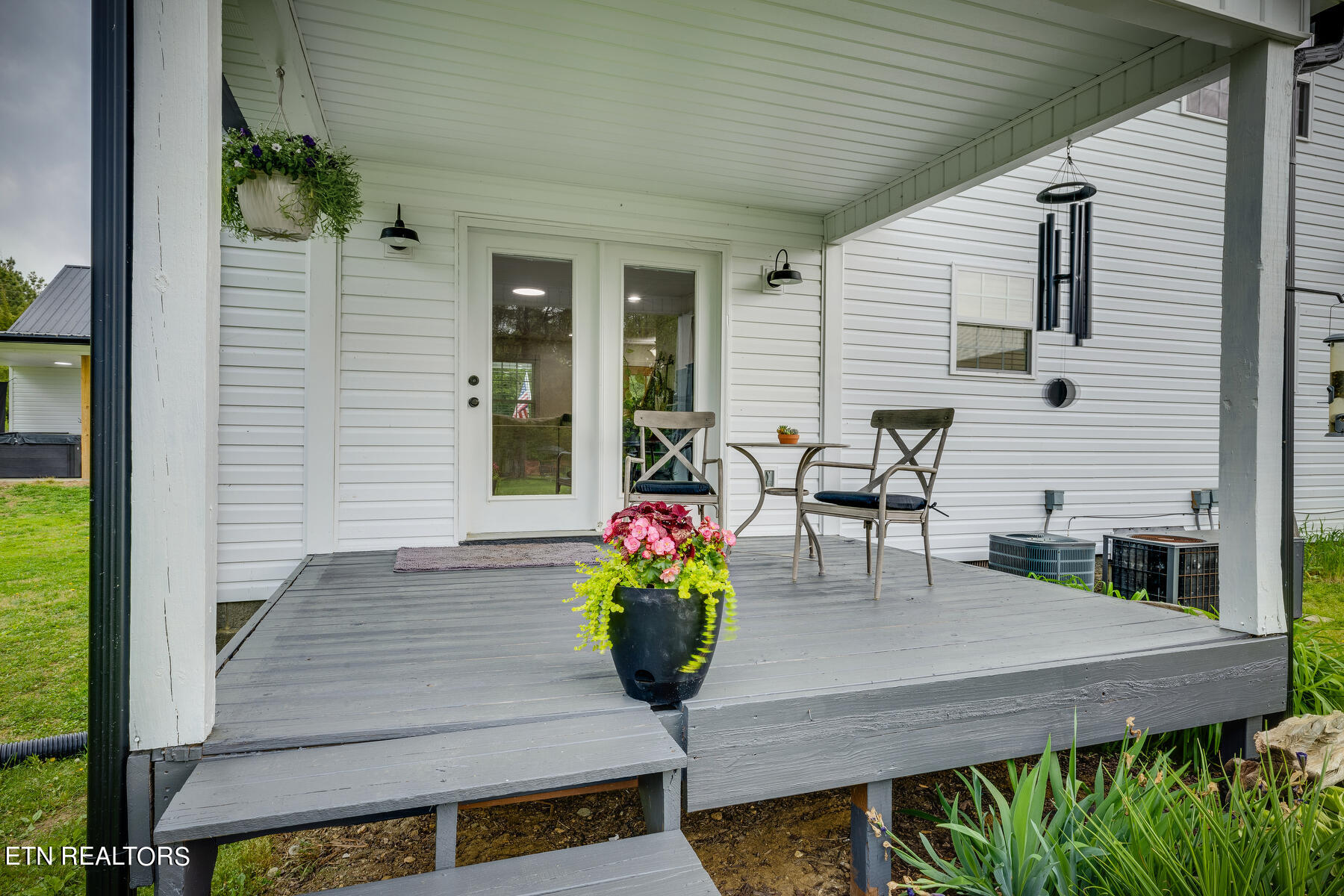 1753 State Hwy TN 304 (River Rd)