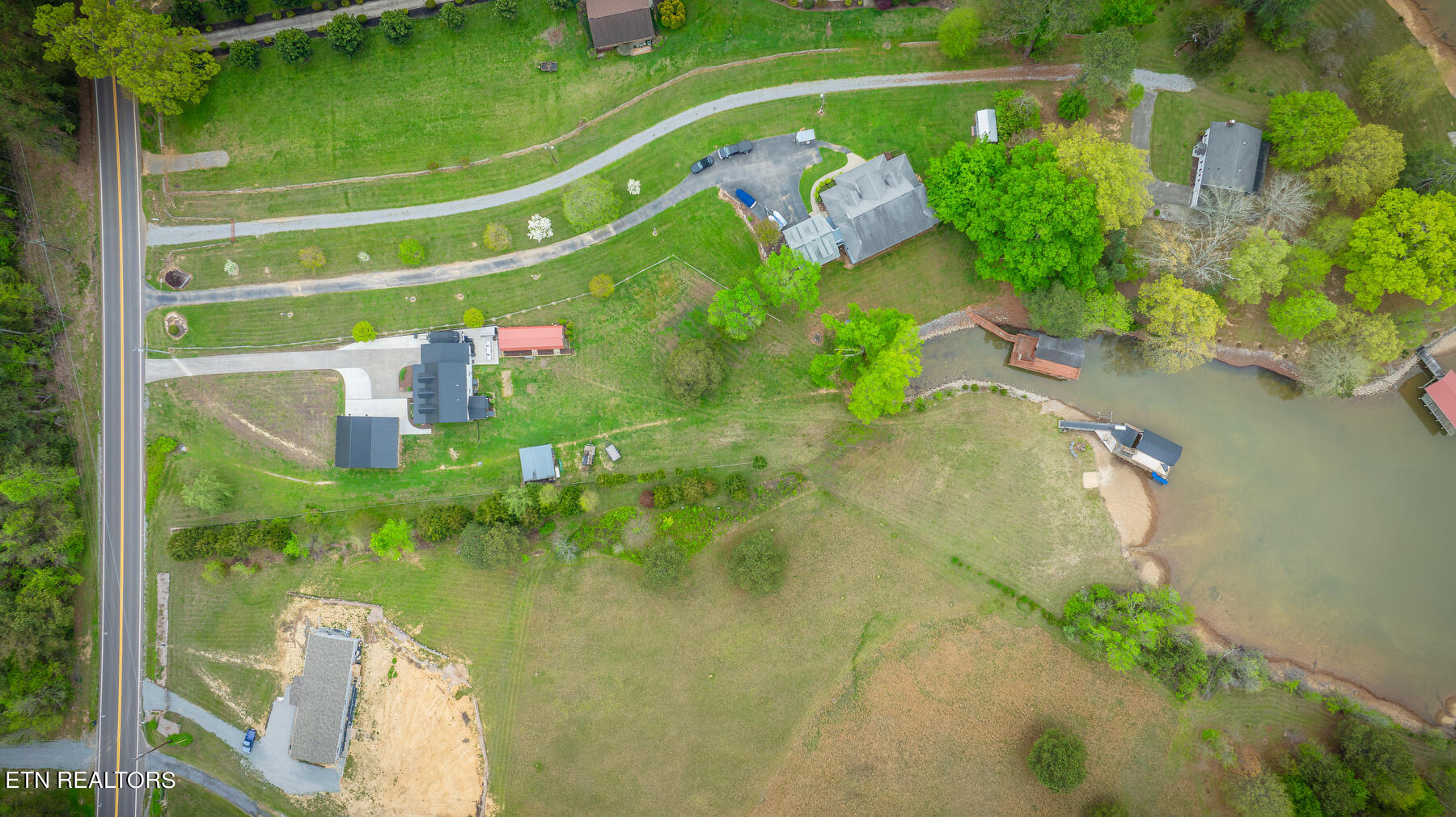 1753 State Hwy TN 304 (River Rd)