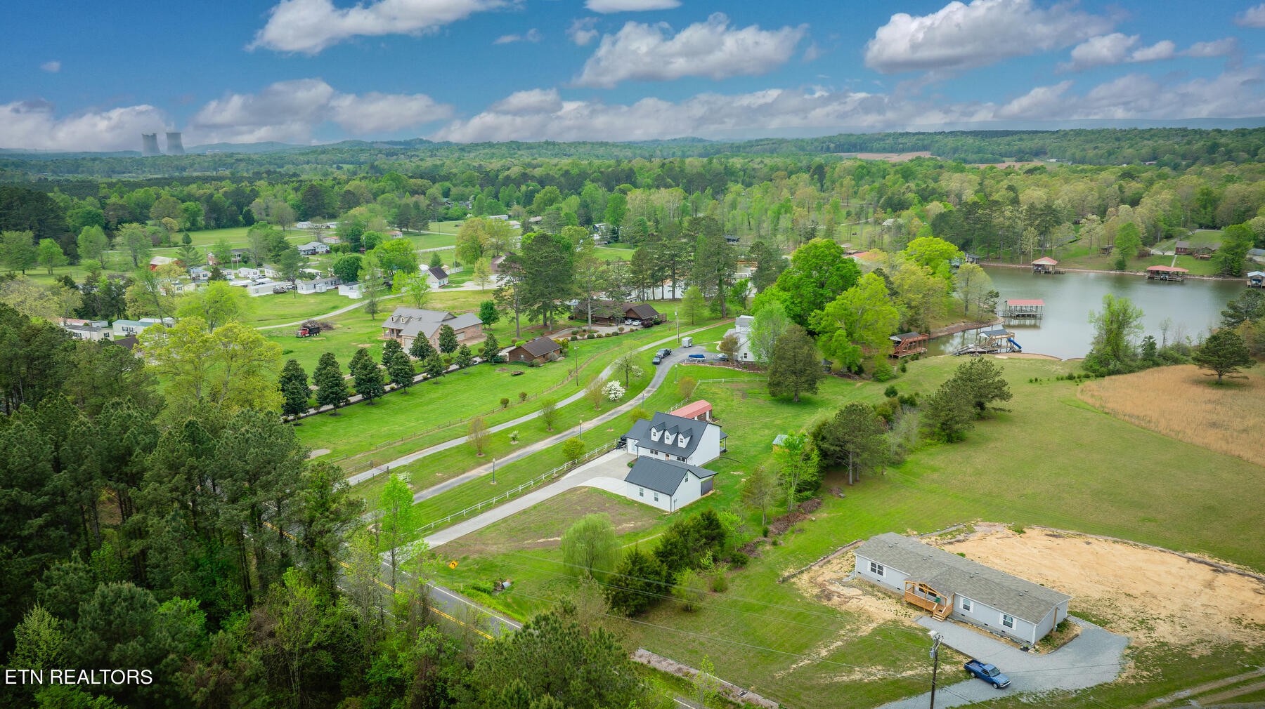 1753 State Hwy TN 304 (River Rd)