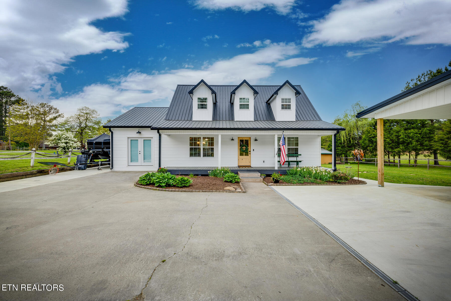 1753 State Hwy TN 304 (River Rd)