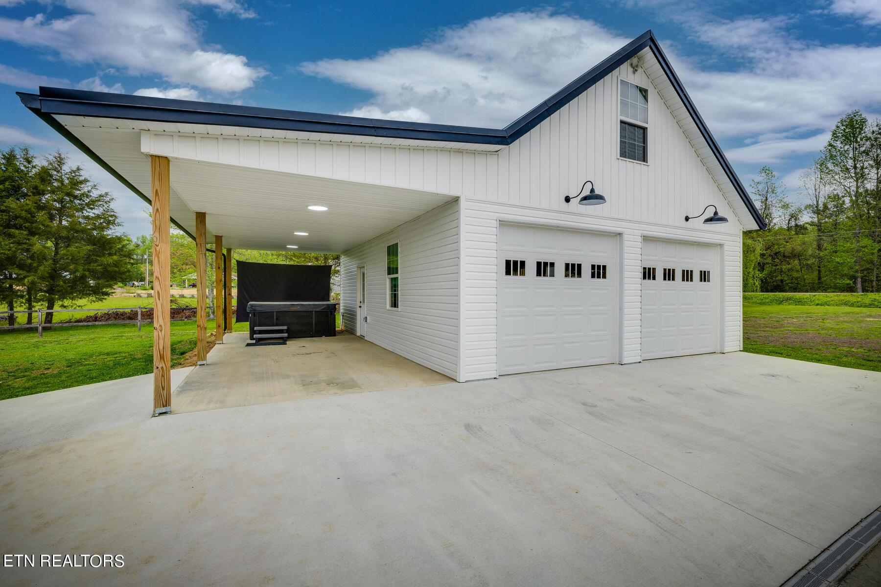 1753 State Hwy TN 304 (River Rd)