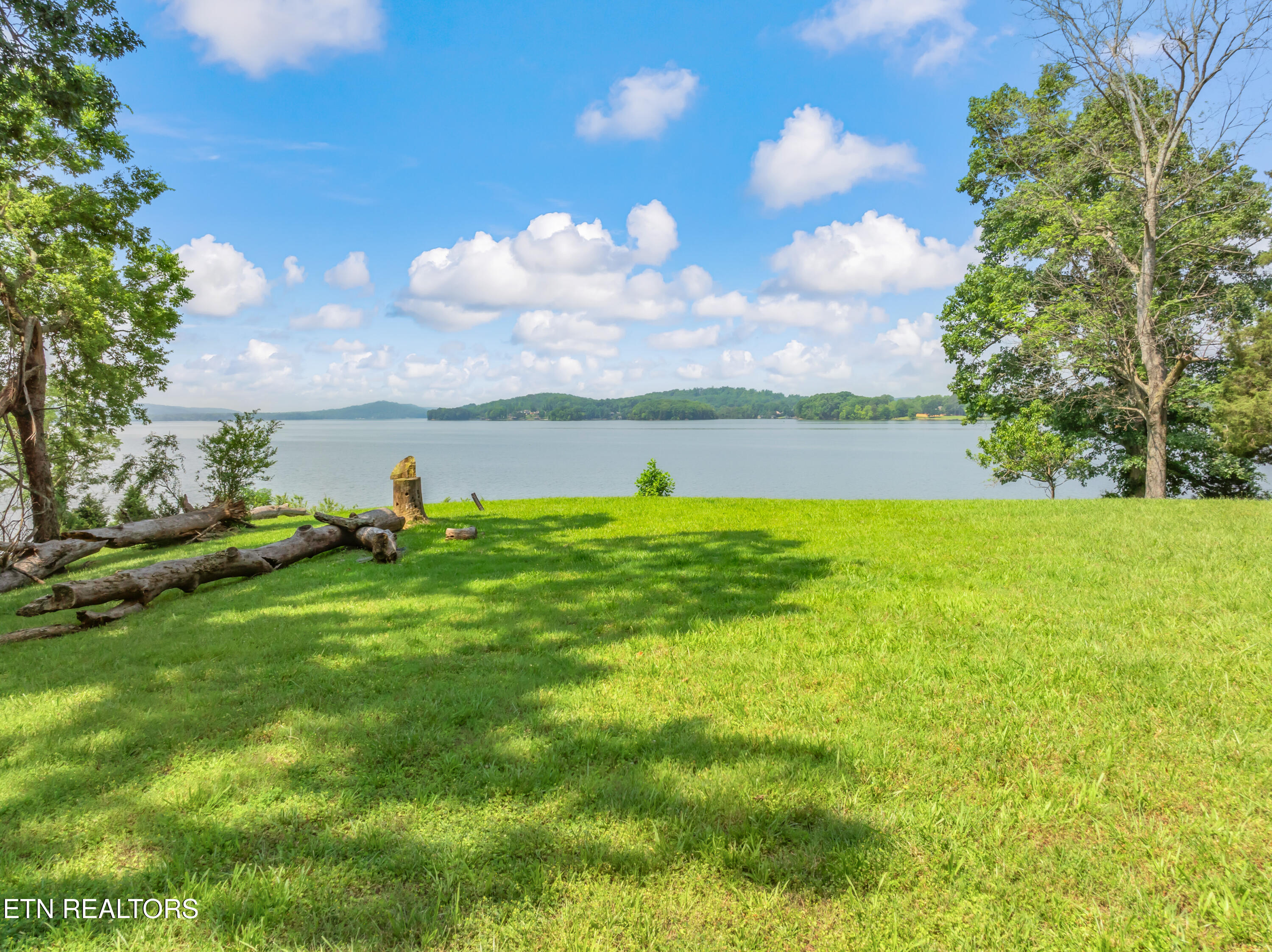 460 Lake Harbor Drive