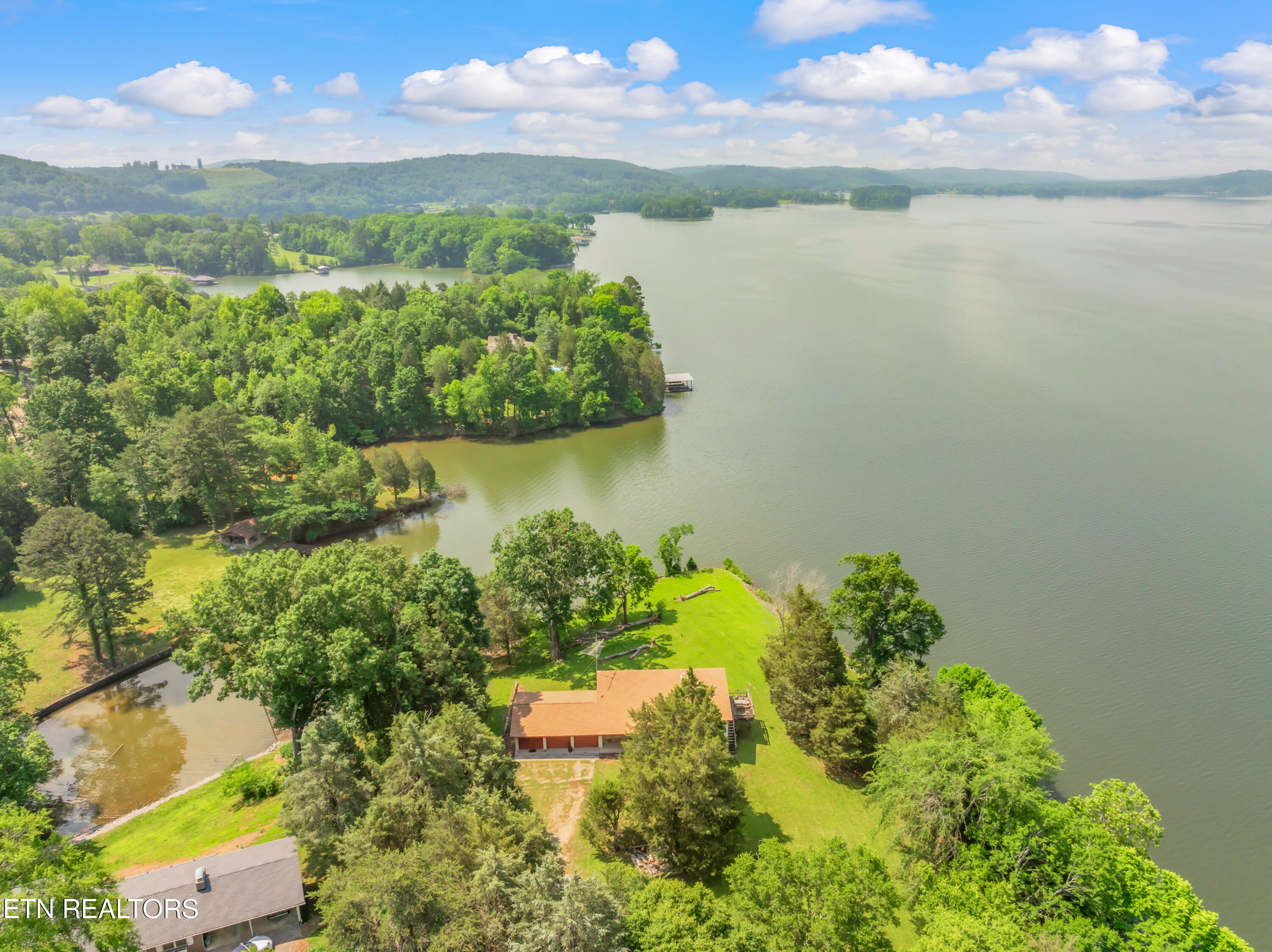 460 Lake Harbor Drive