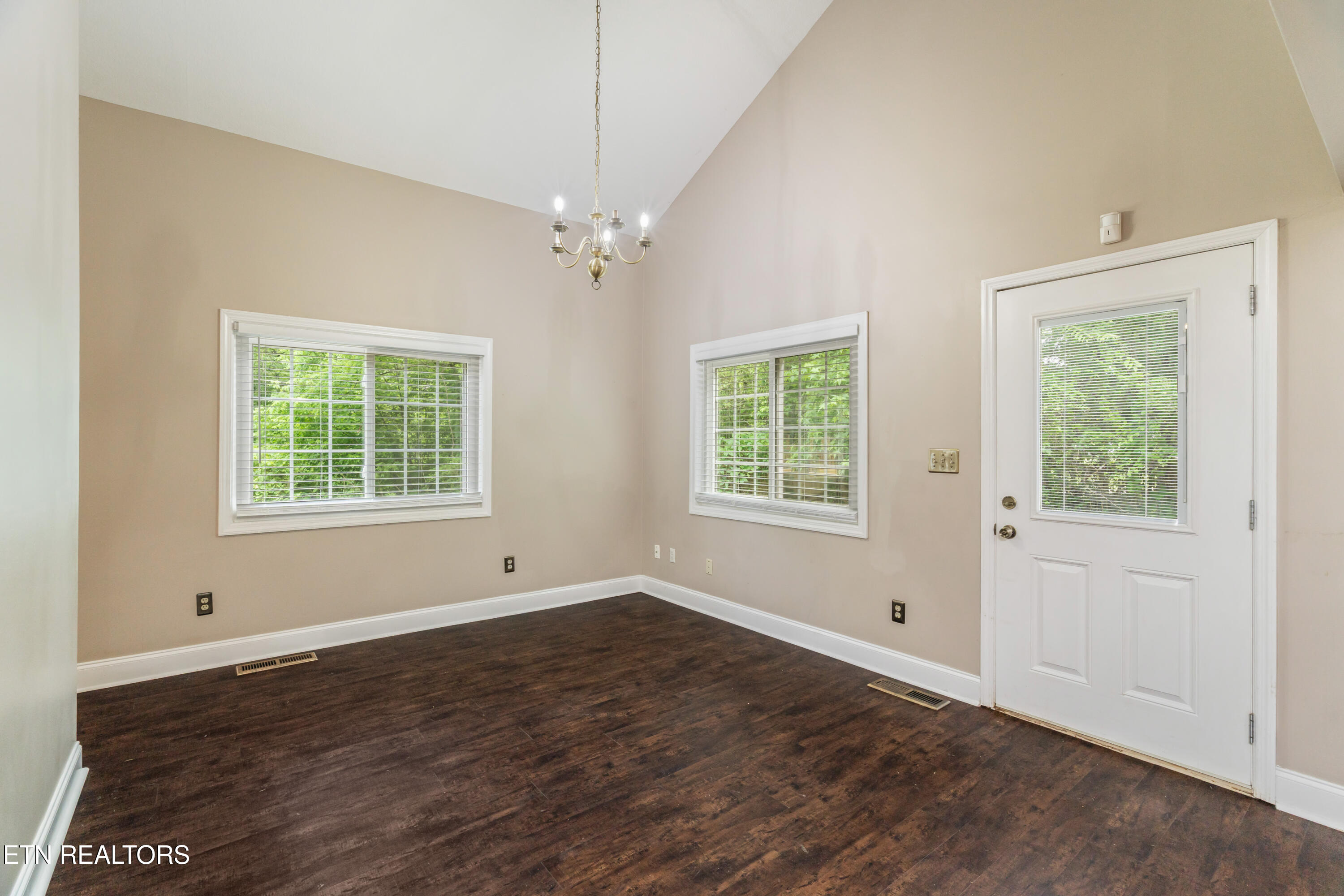 3781 Sugar Grove Valley