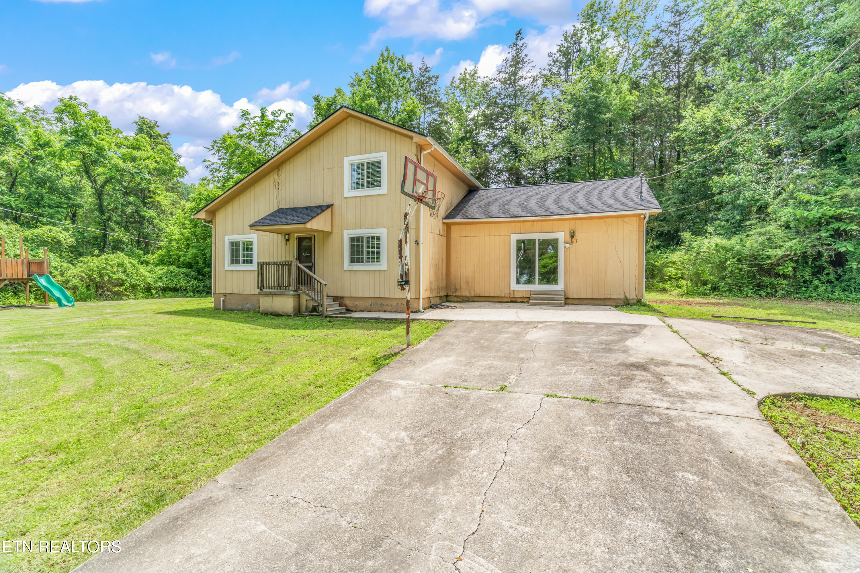 3781 Sugar Grove Valley
