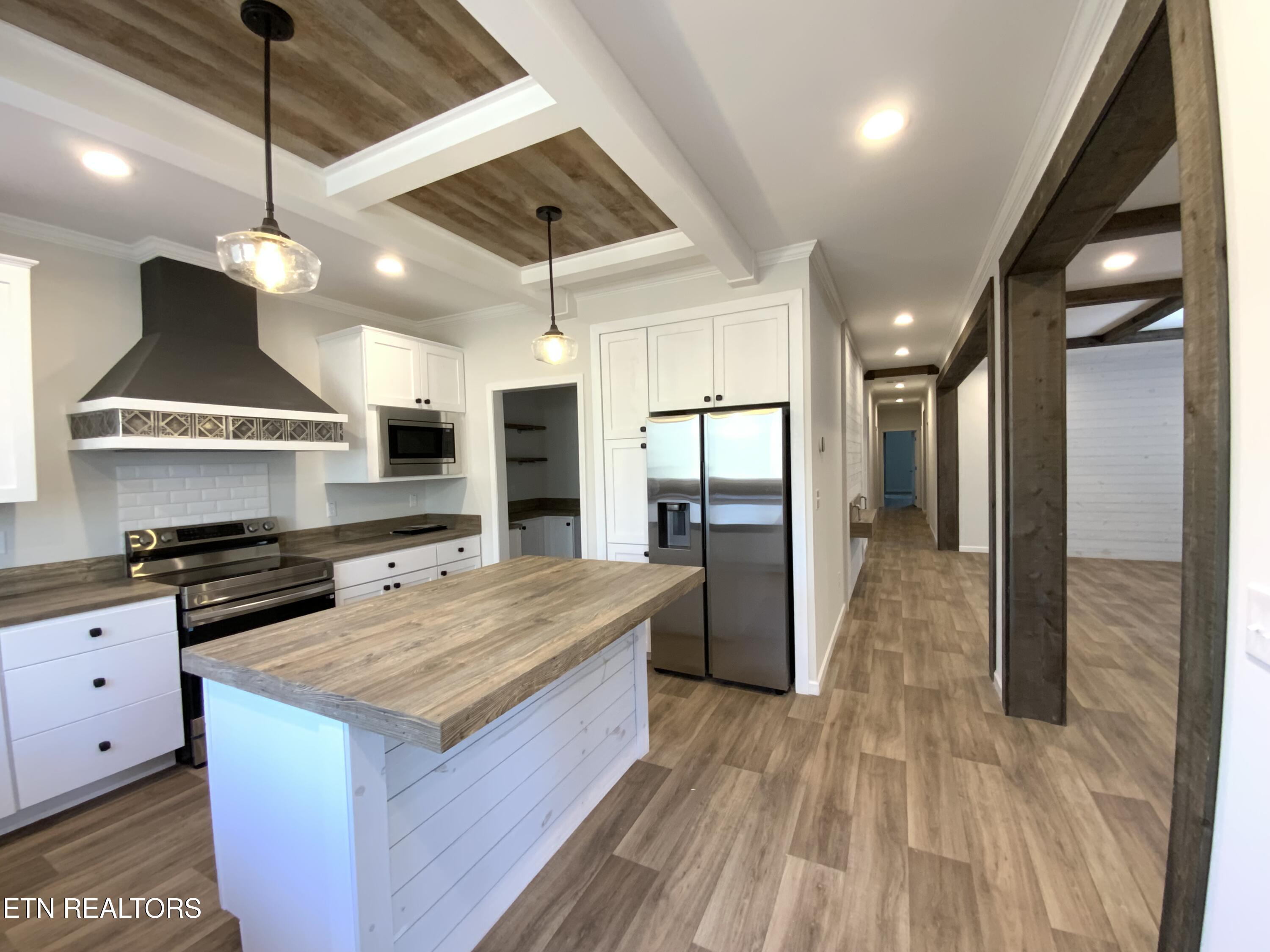 436 Pilot Mountain Rd