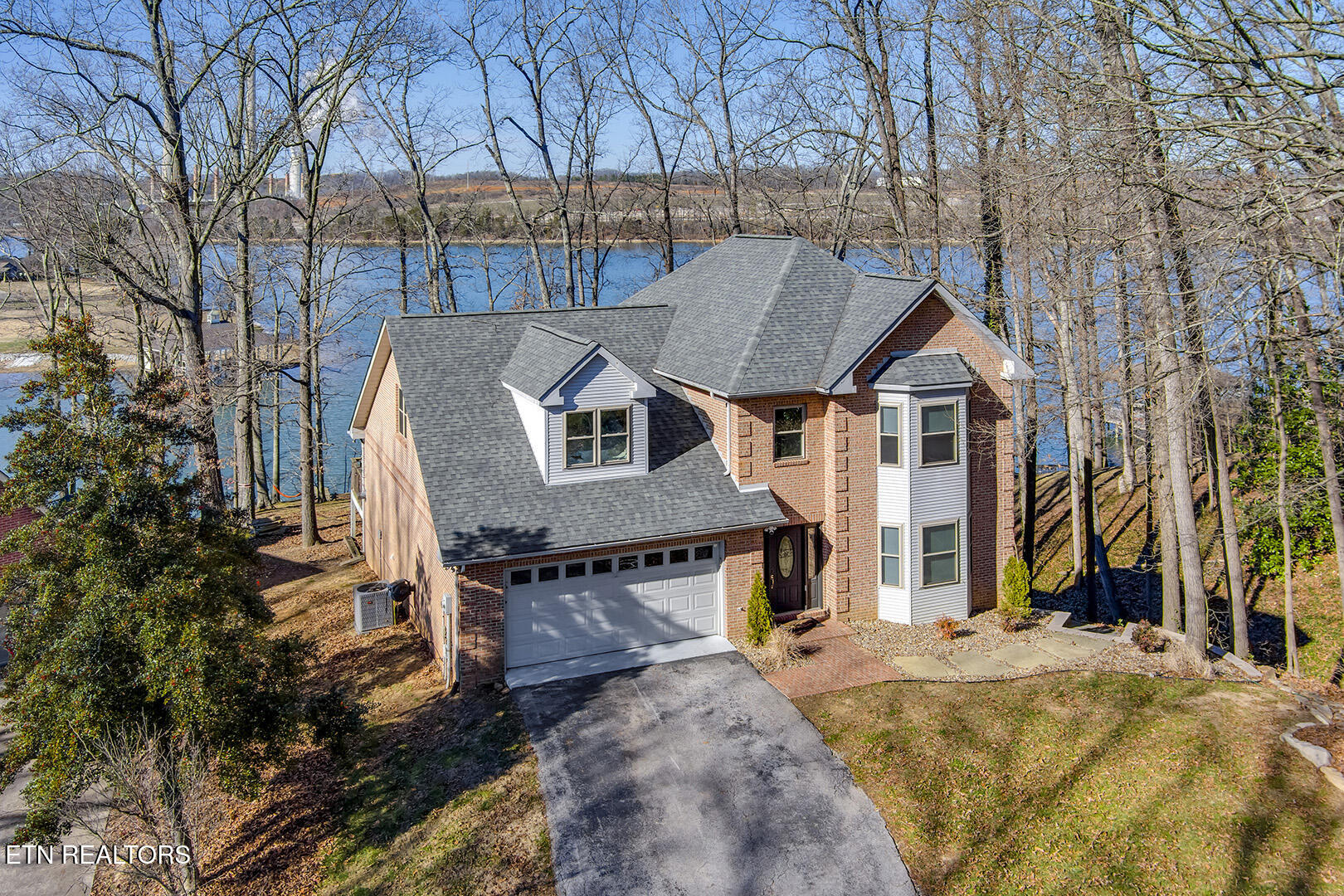 1200 River Oaks Drive