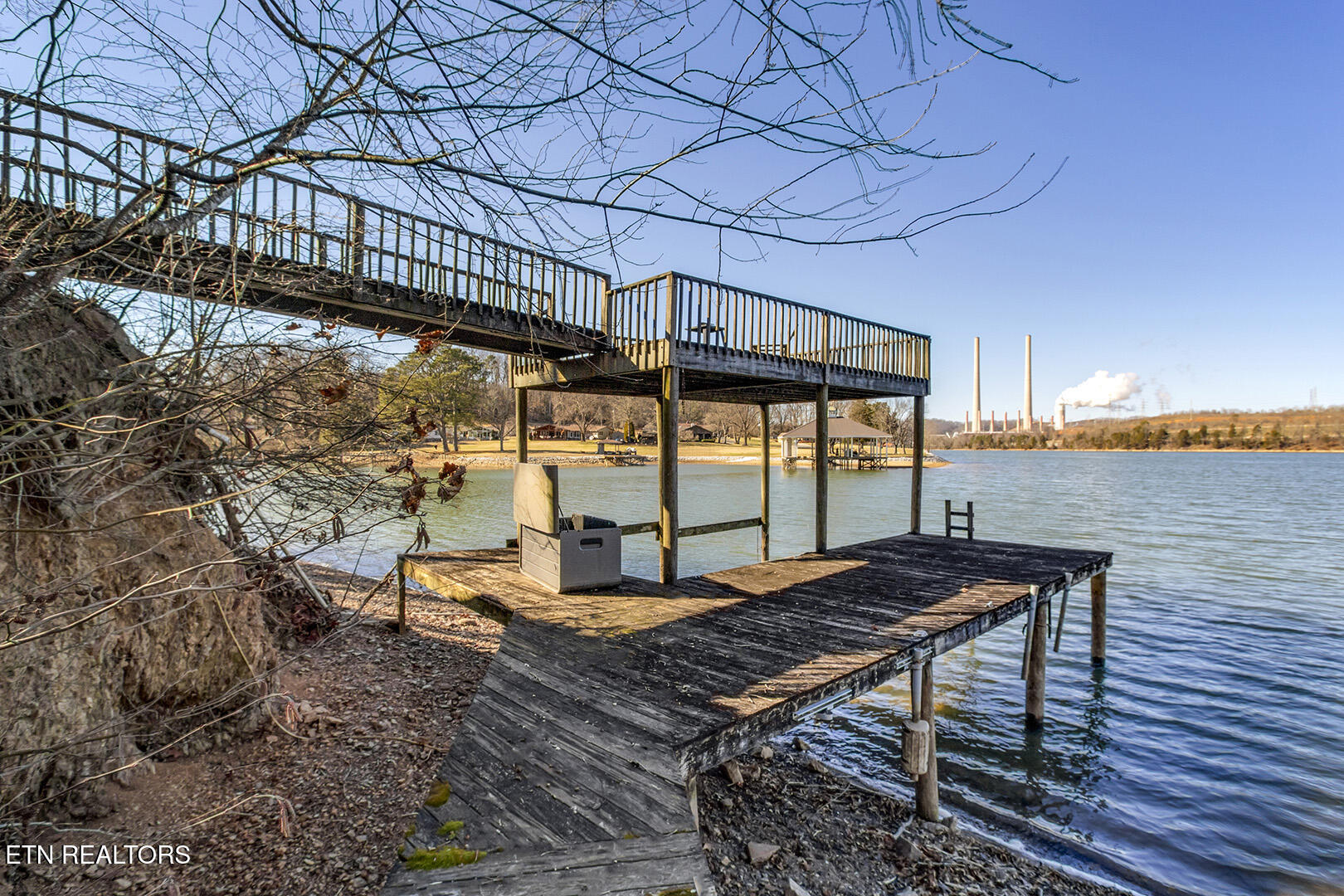 1200 River Oaks Drive