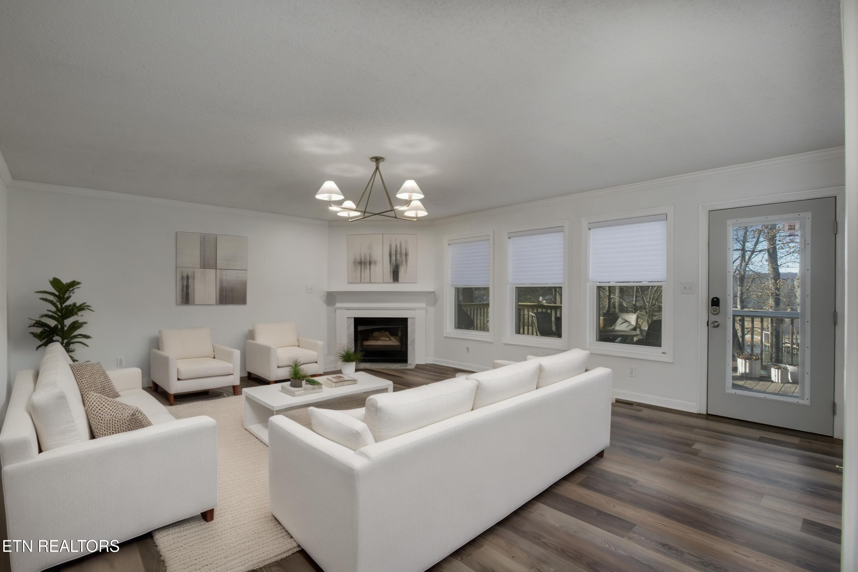 1200 River Oaks Drive